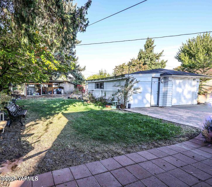 1312 S 6th Ave