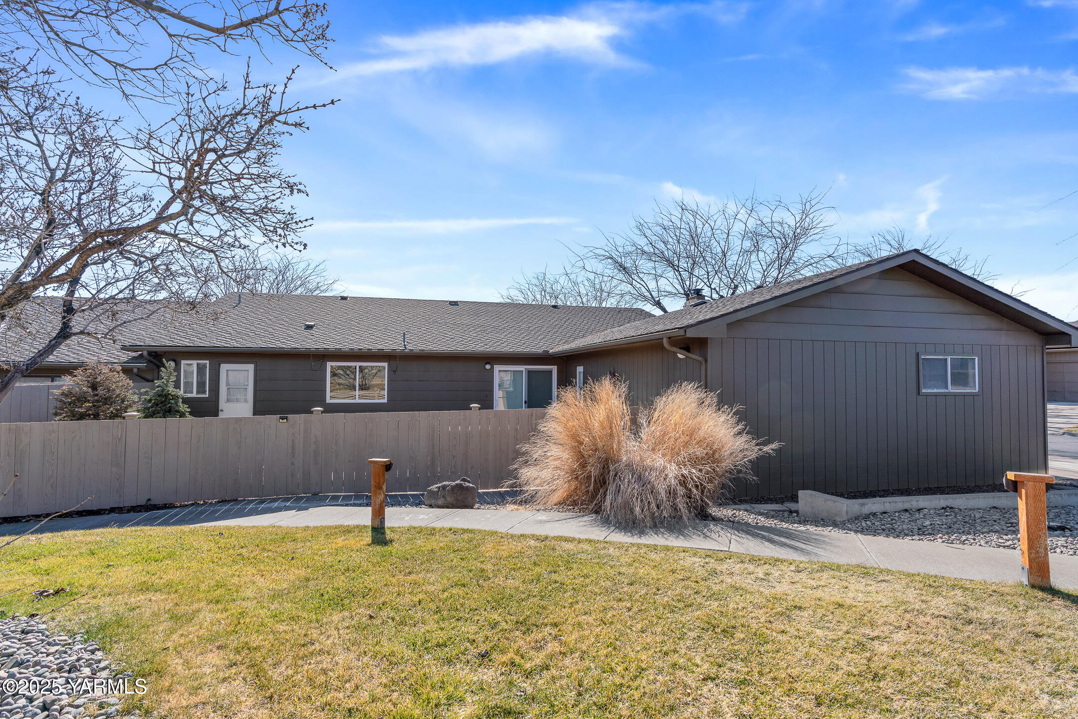 5910 W Lincoln Ave Unit: 9