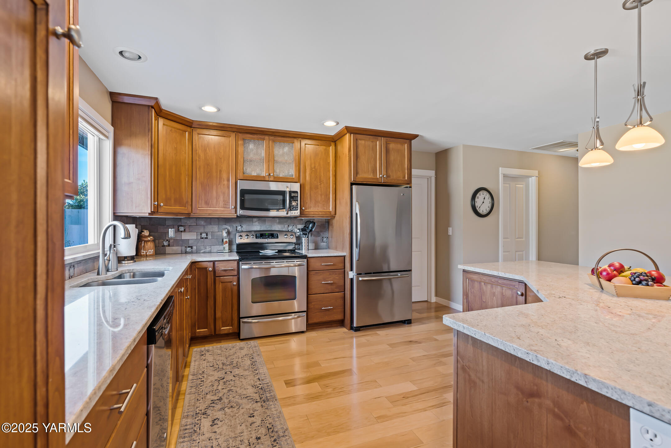 5910 W Lincoln Ave Unit: 9