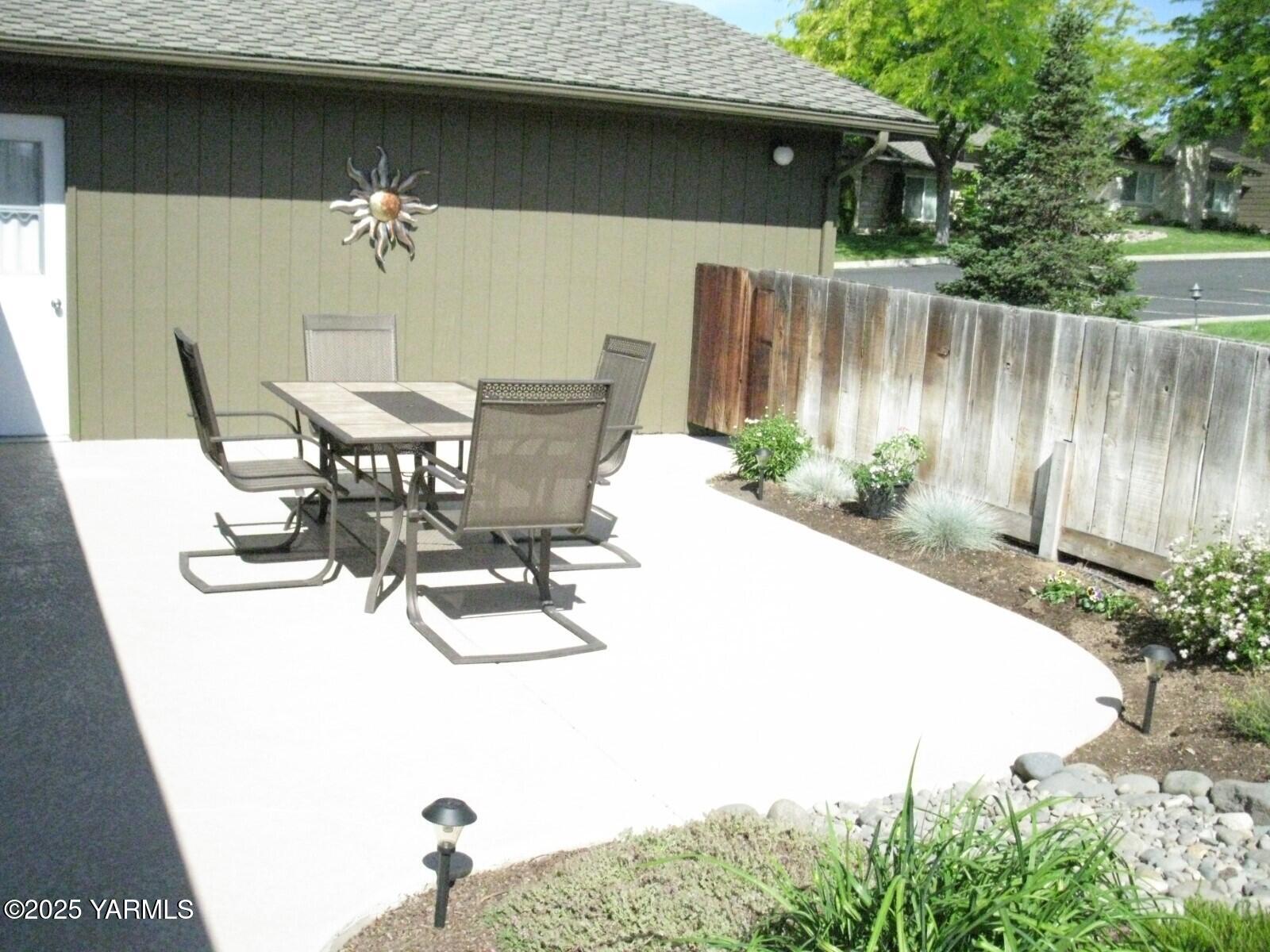 5910 W Lincoln Ave Unit: 9