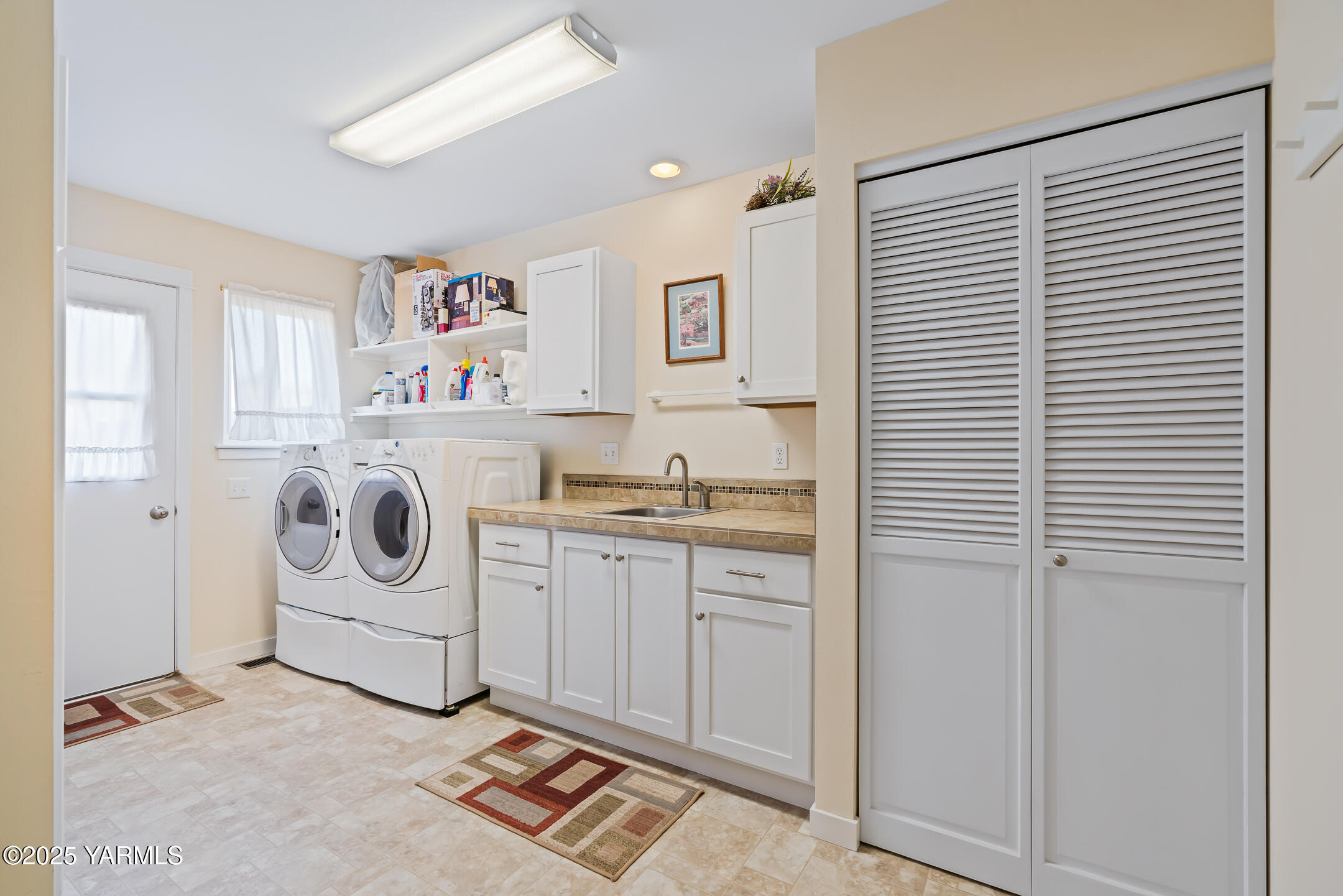 5910 W Lincoln Ave Unit: 9