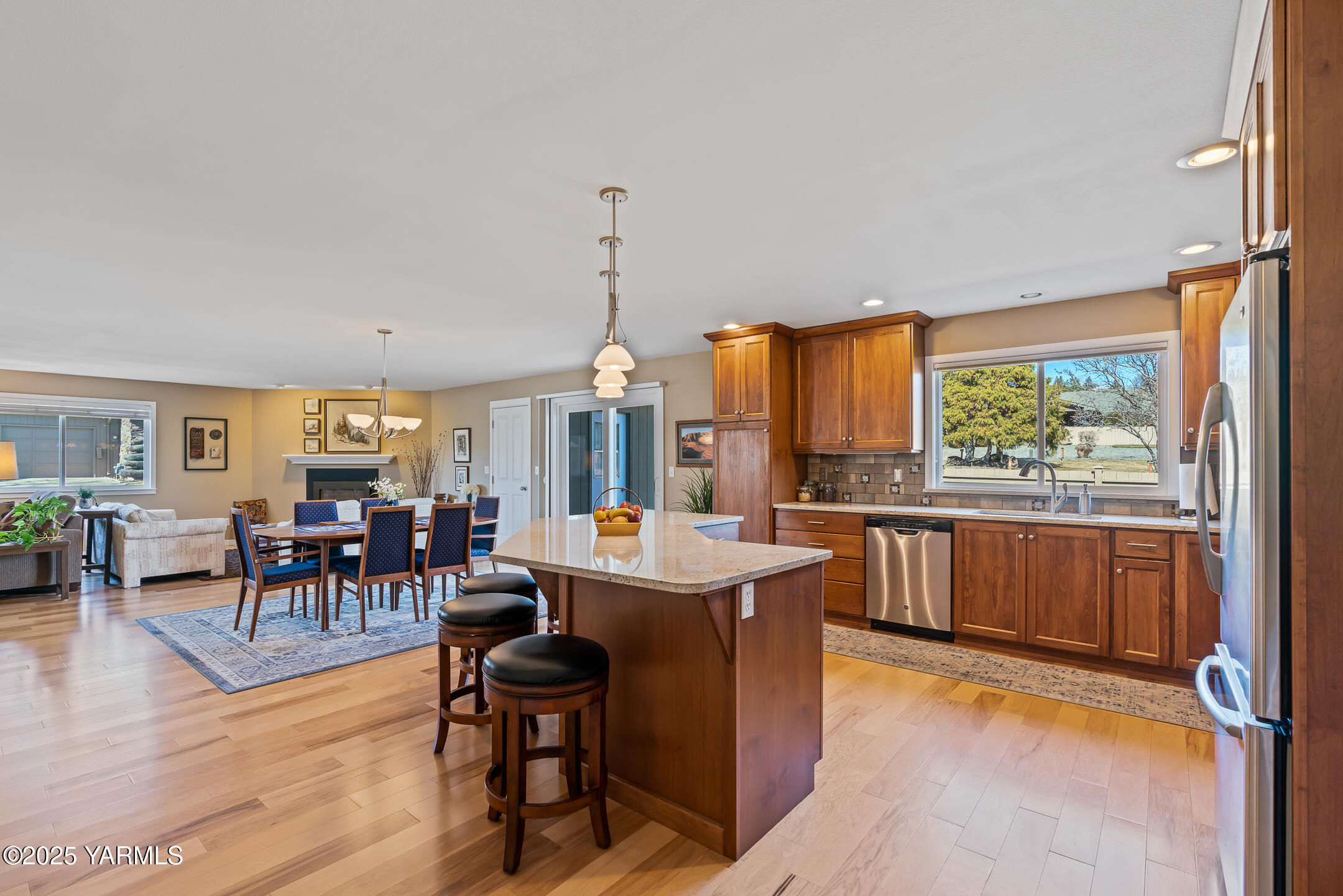 5910 W Lincoln Ave Unit: 9