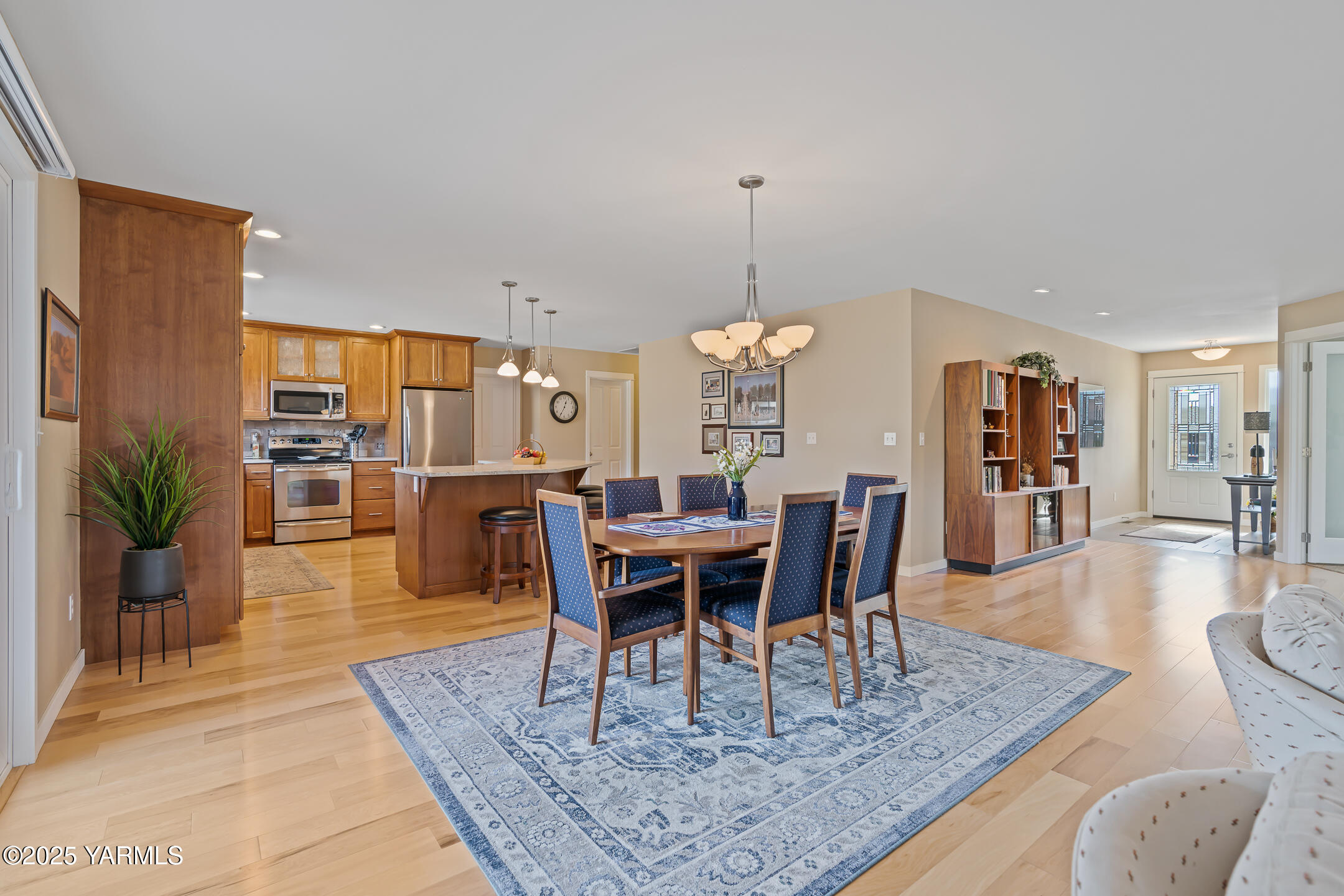5910 W Lincoln Ave Unit: 9