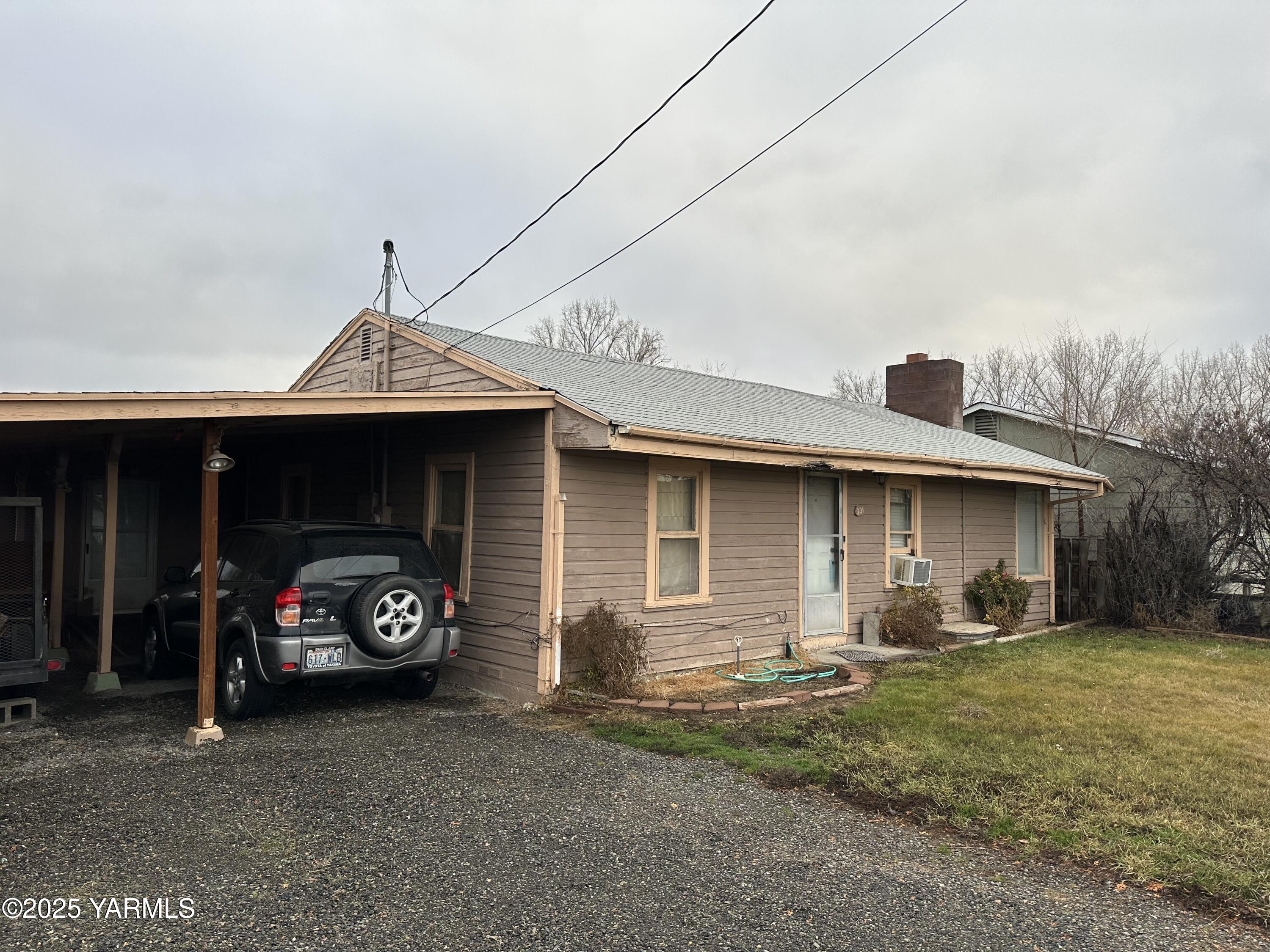 321 S Holly Dr