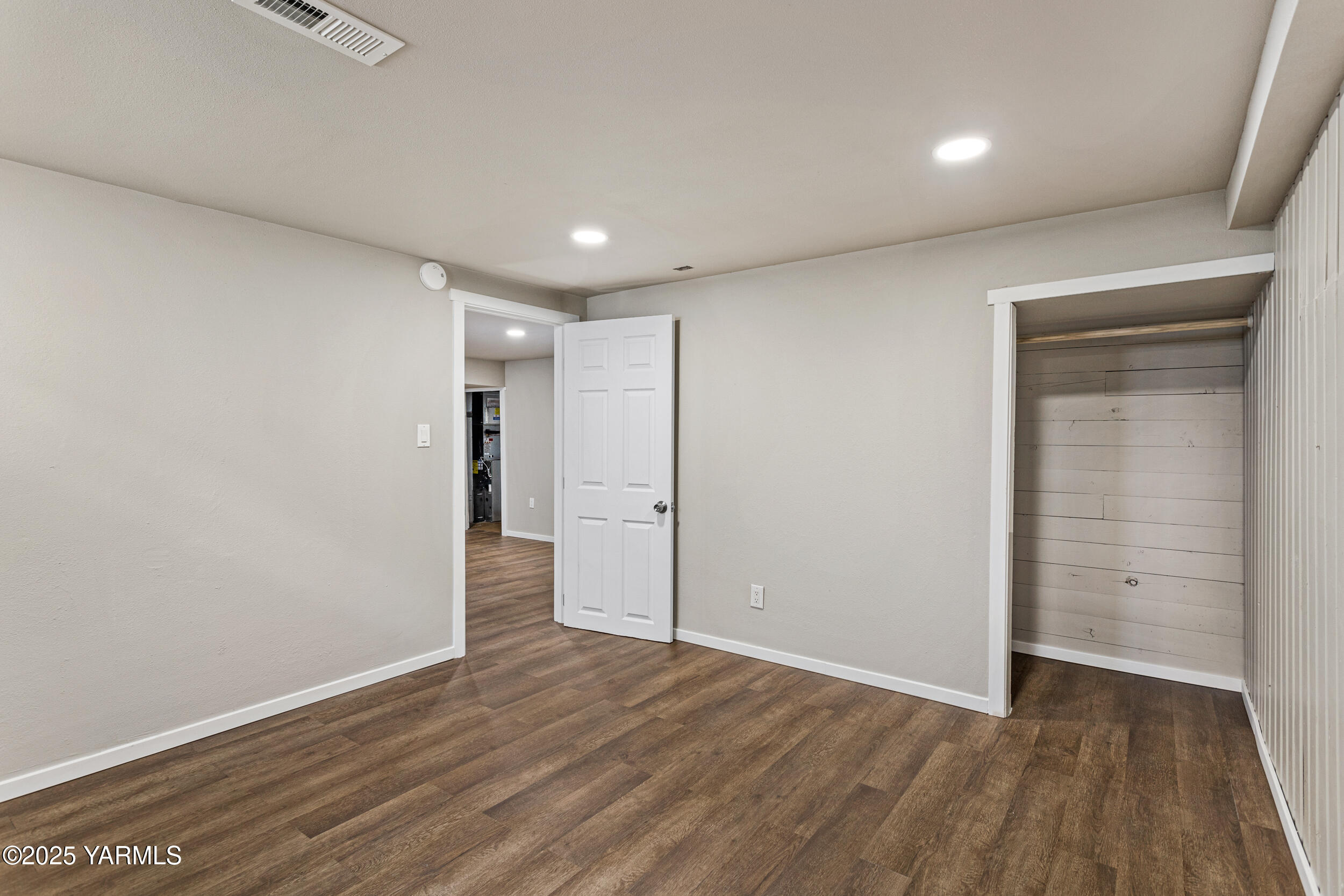 1207 S 9th Ave
