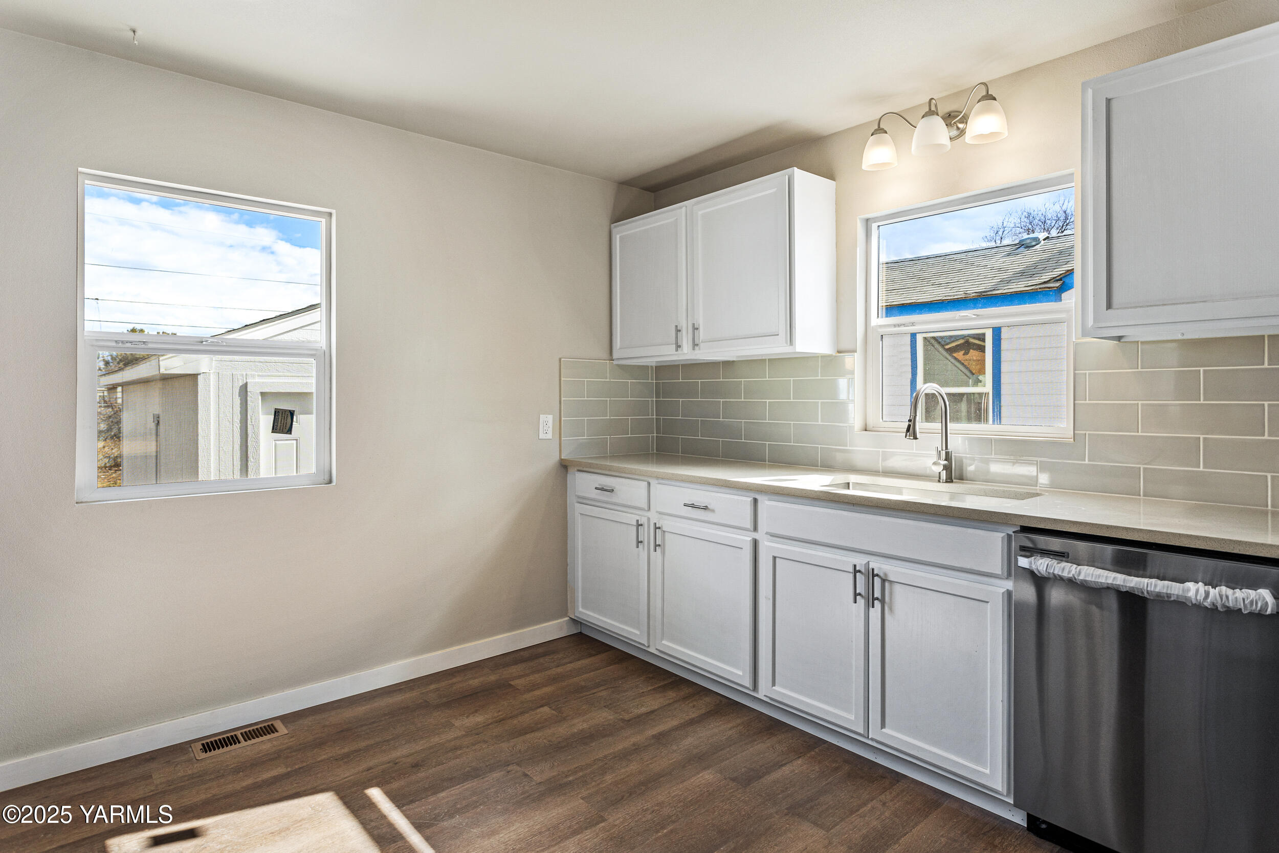 1207 S 9th Ave