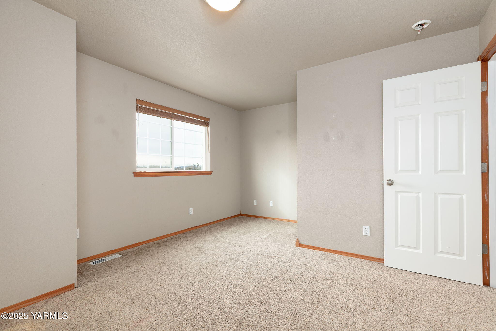 1607 W Yakima Ave