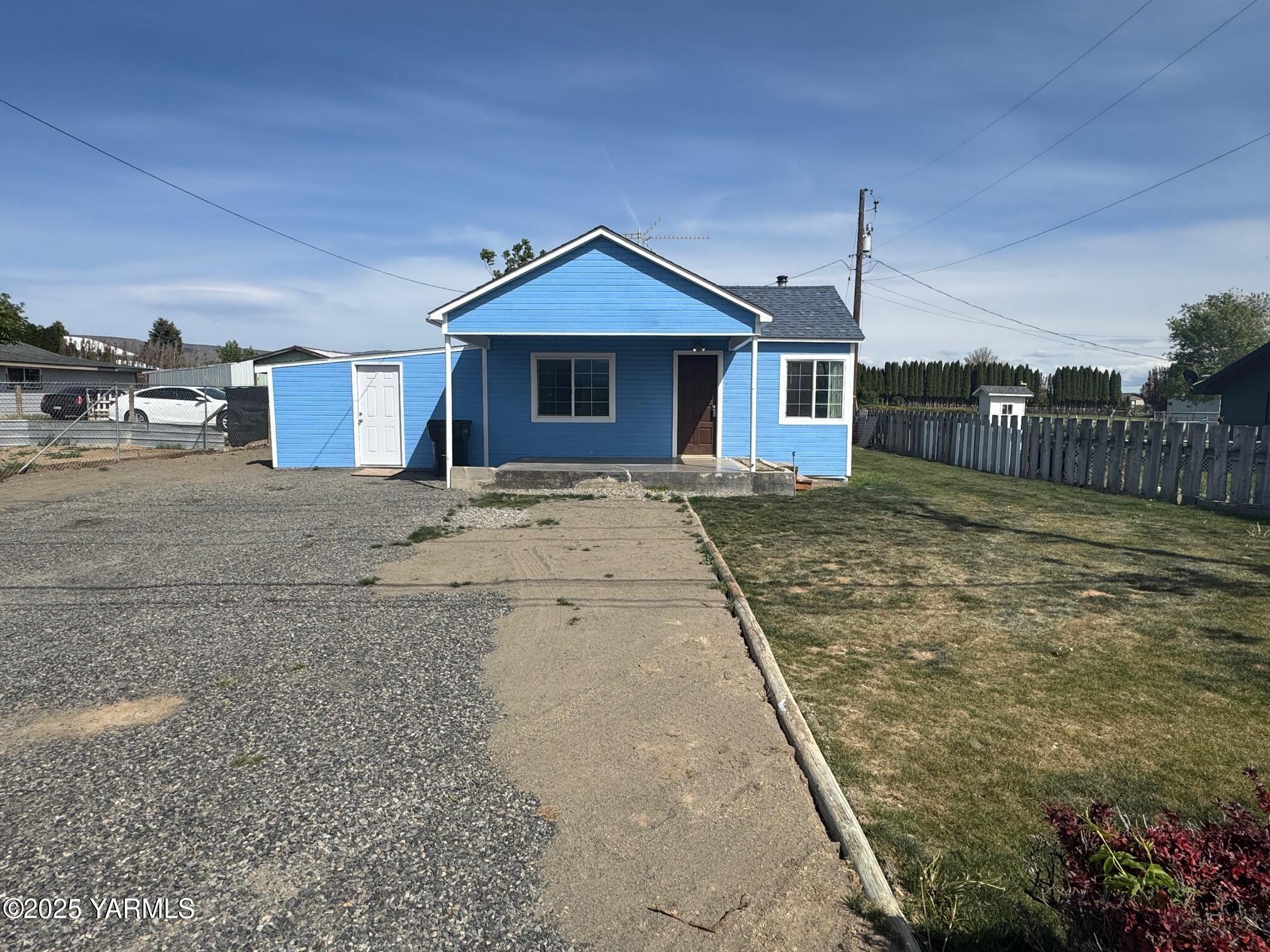 1703 Beaudry Rd