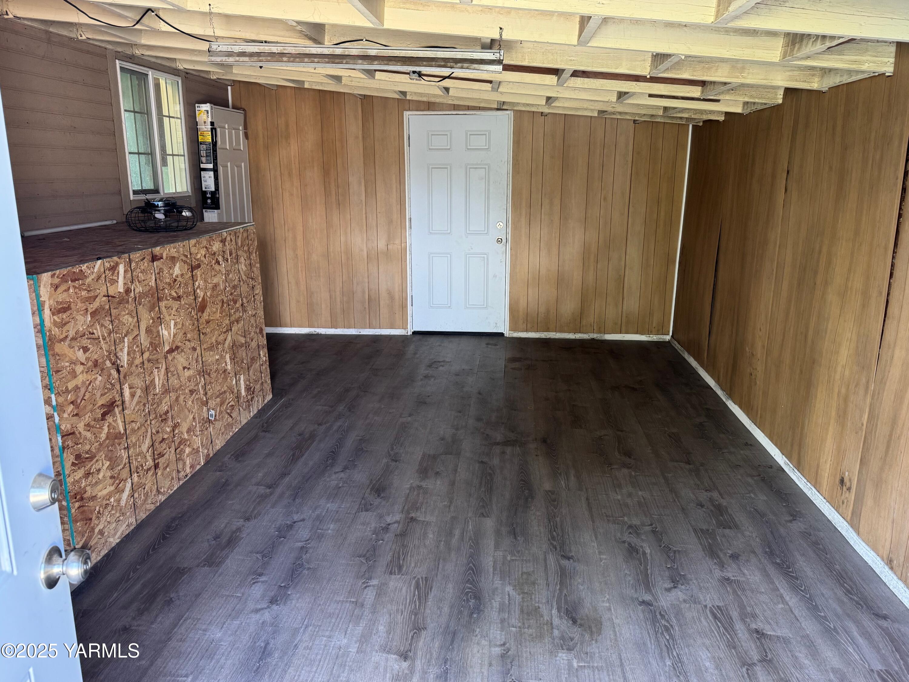 1703 Beaudry Rd