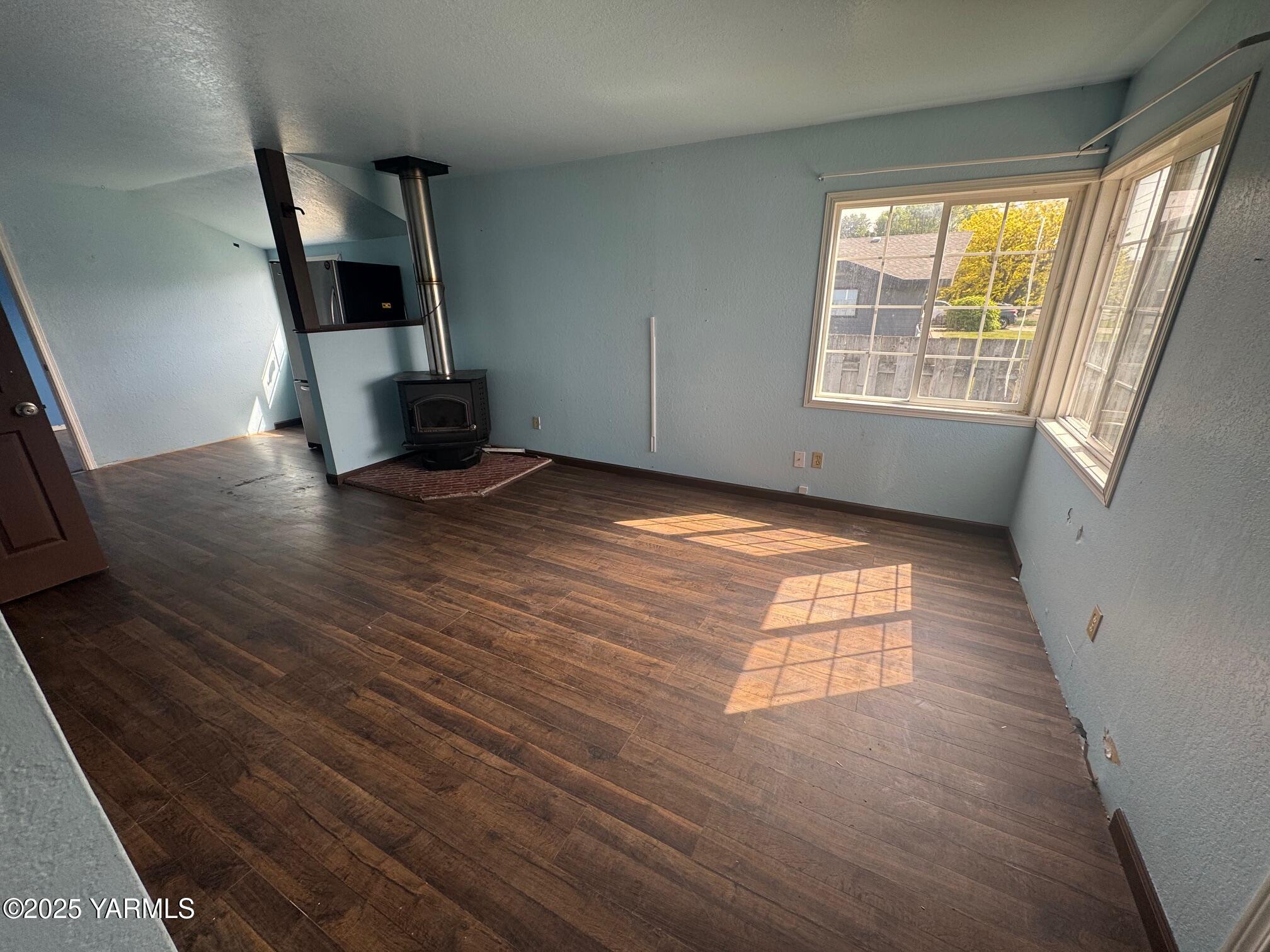 1703 Beaudry Rd