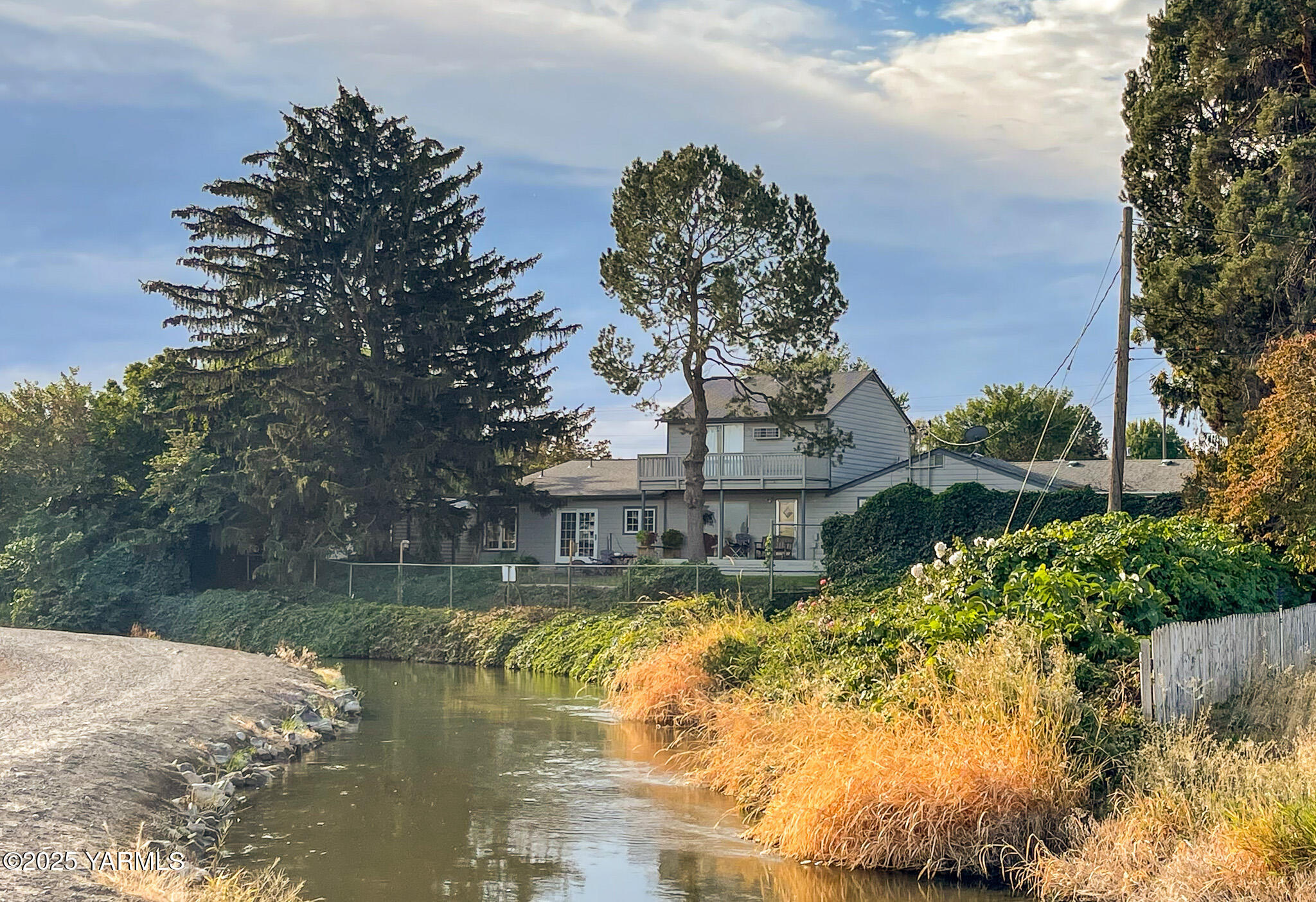 6416 W Arrowhead Ave