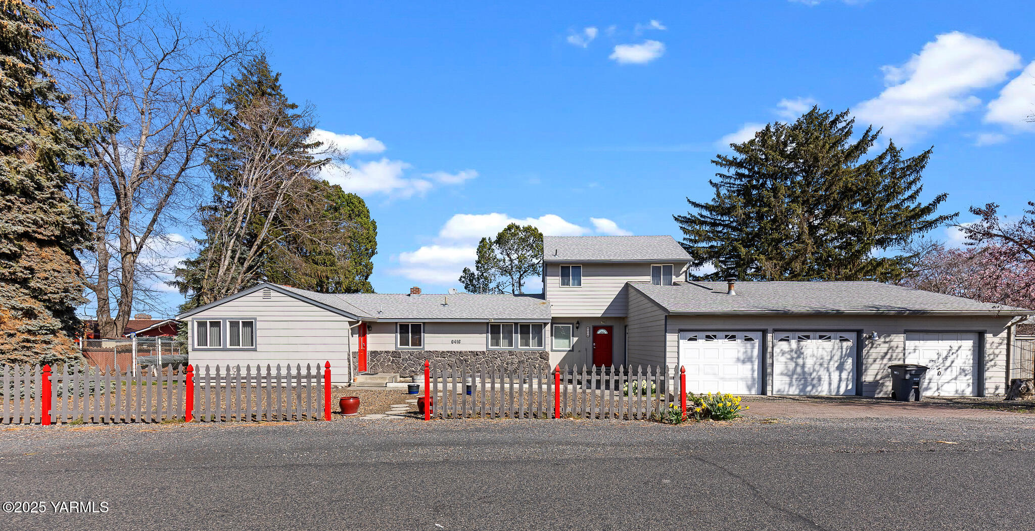 6416 W Arrowhead Ave