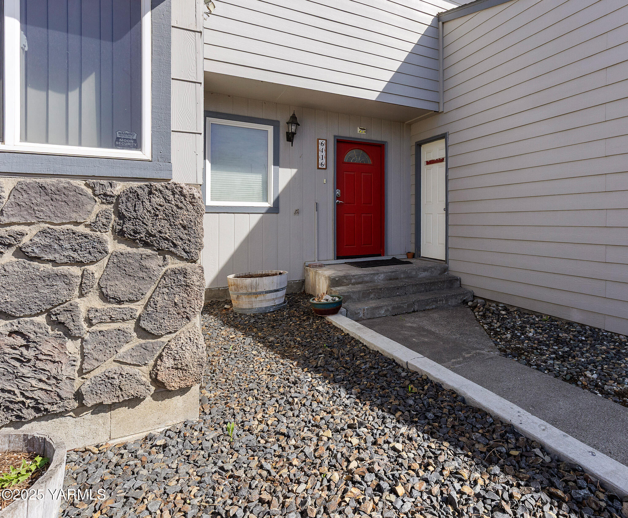 6416 W Arrowhead Ave