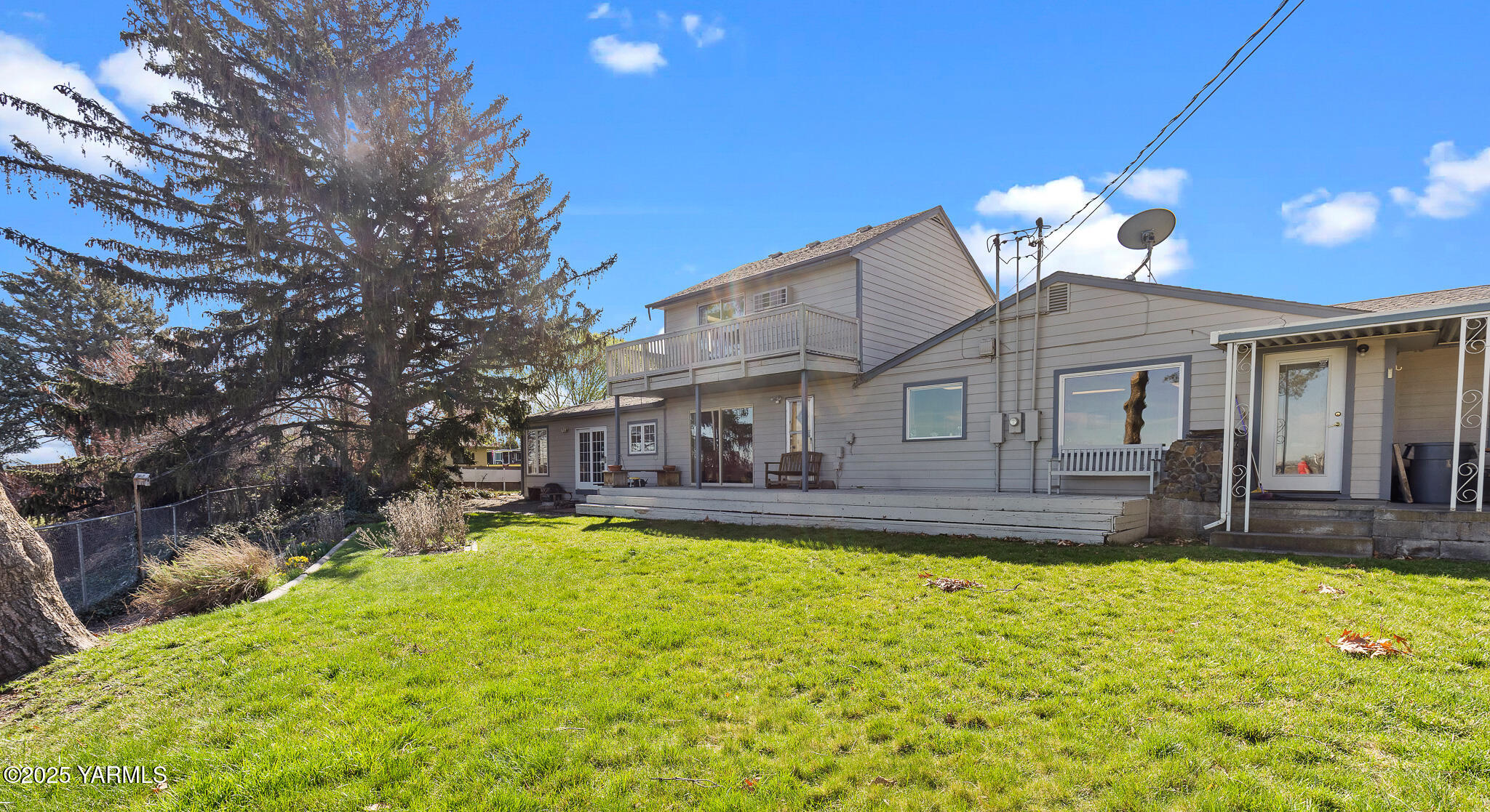 6416 W Arrowhead Ave