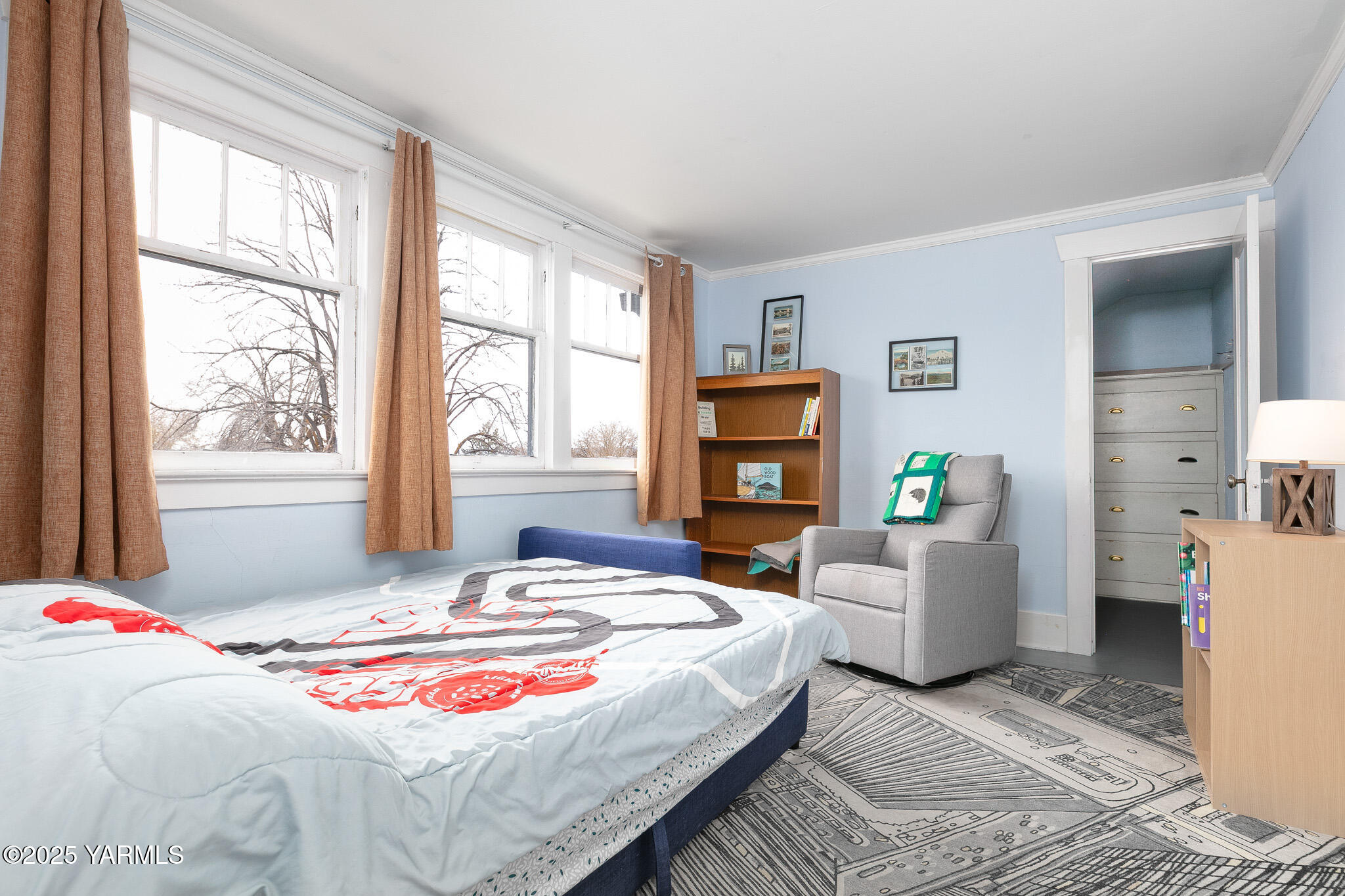 214 S 17th Ave