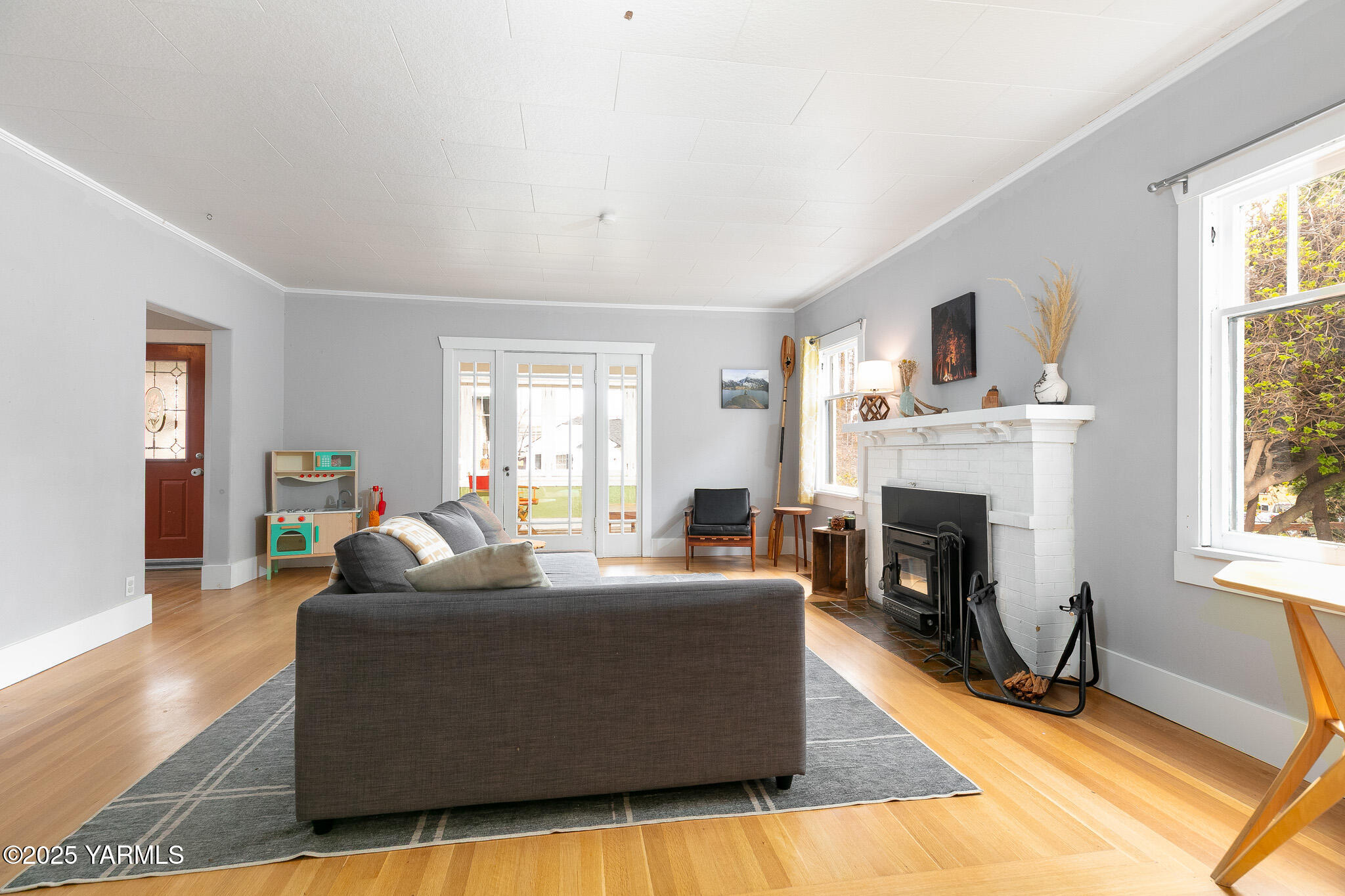 214 S 17th Ave