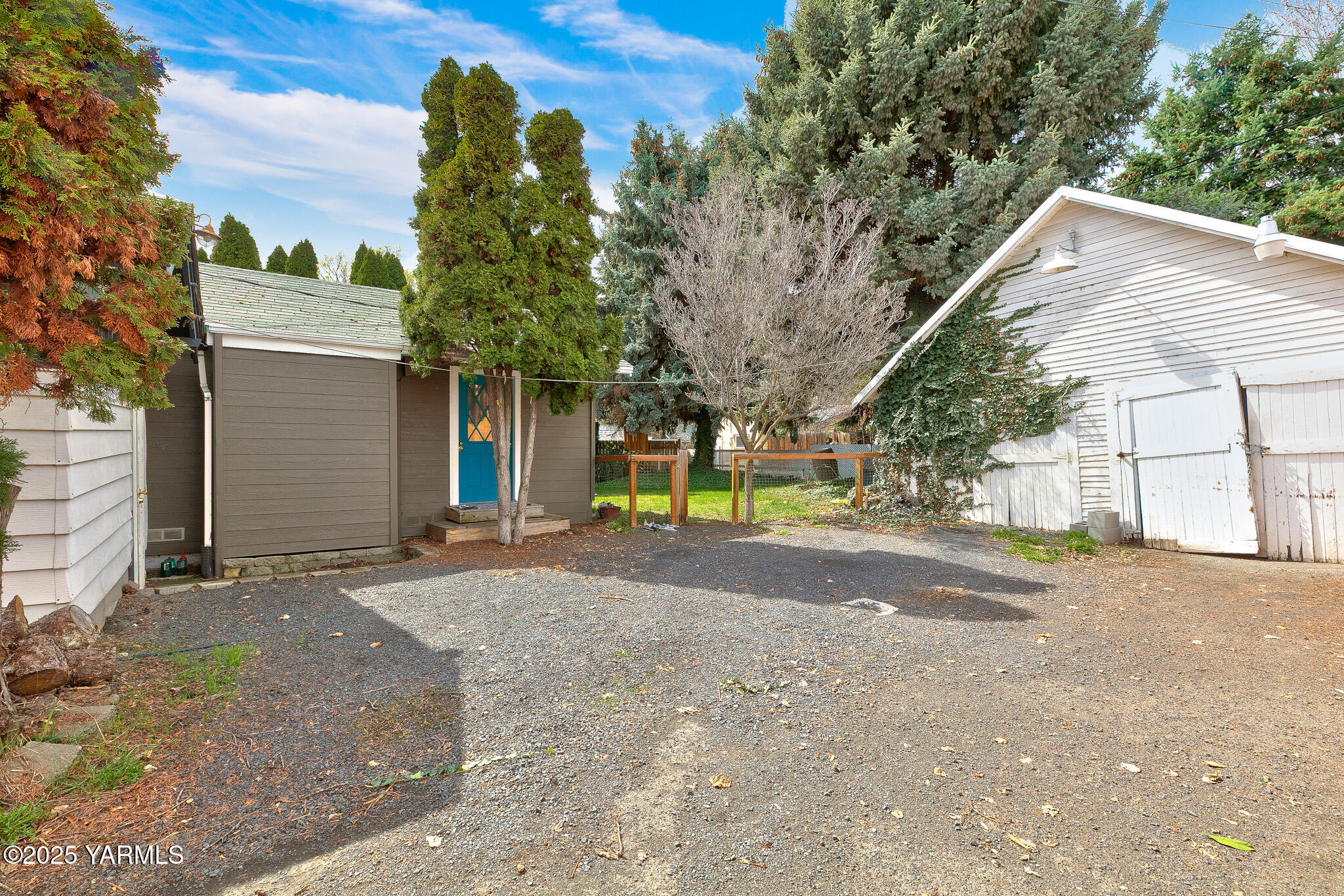214 S 17th Ave