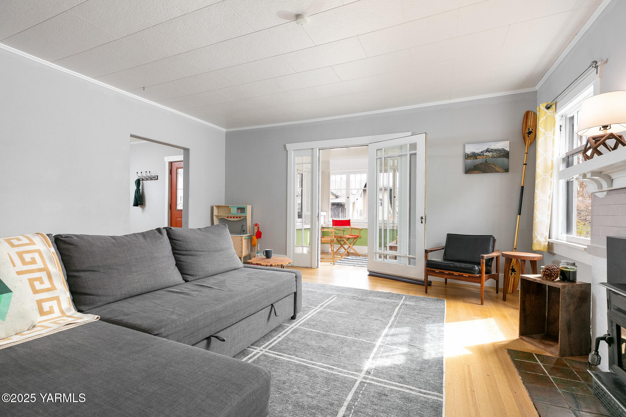 214 S 17th Ave