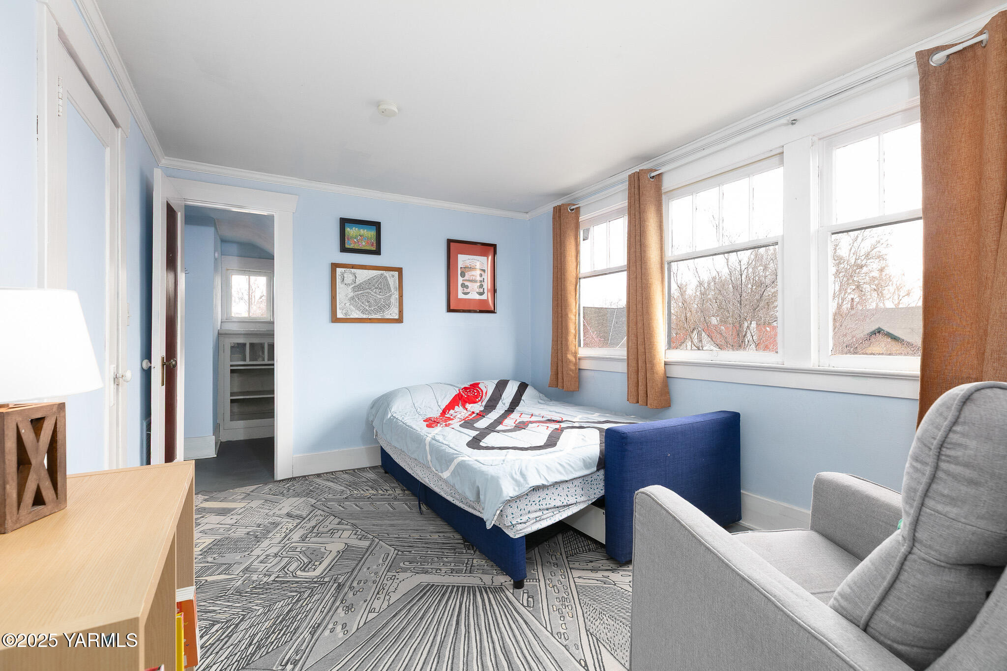 214 S 17th Ave