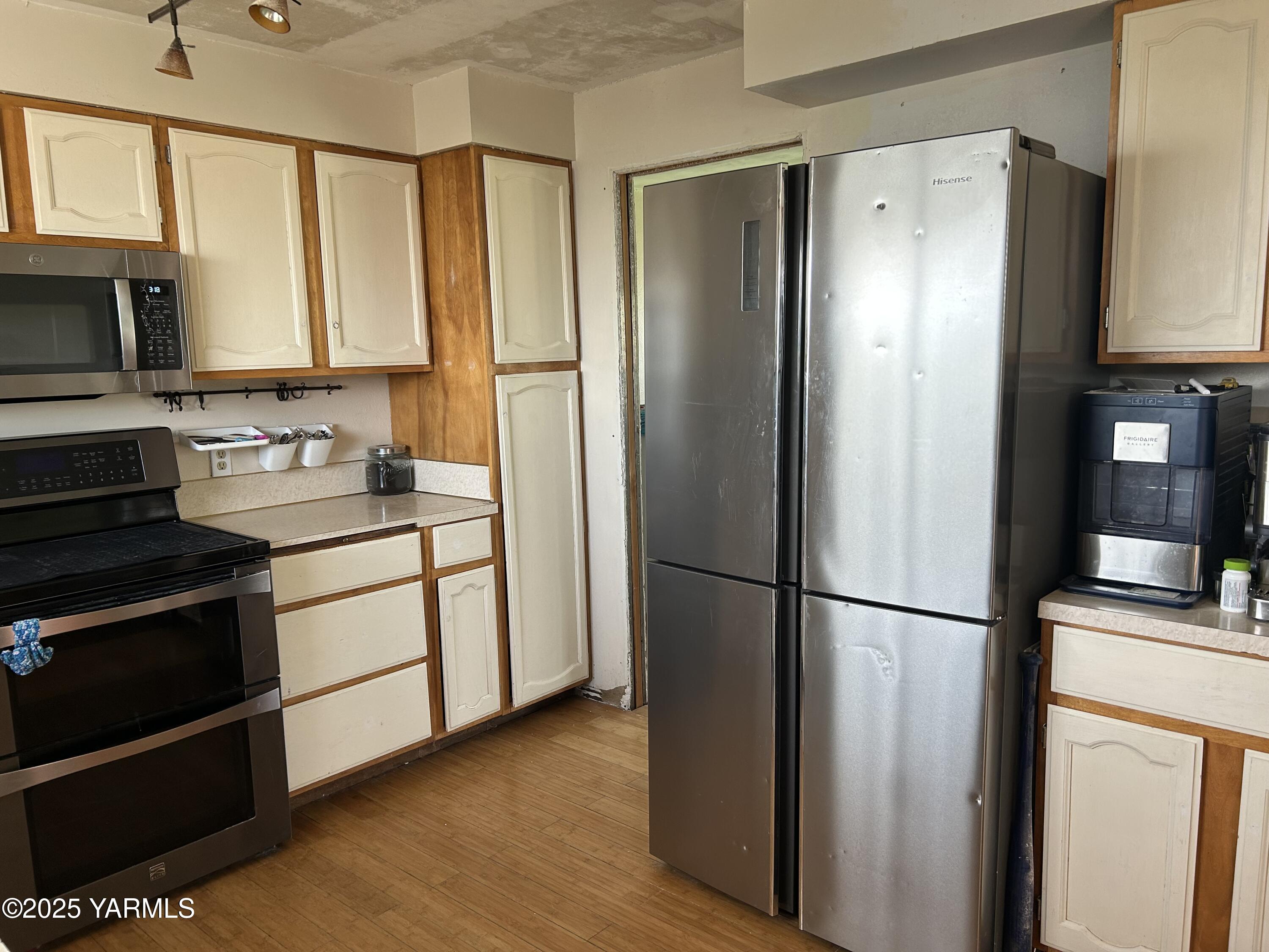 17570 Summitview Rd