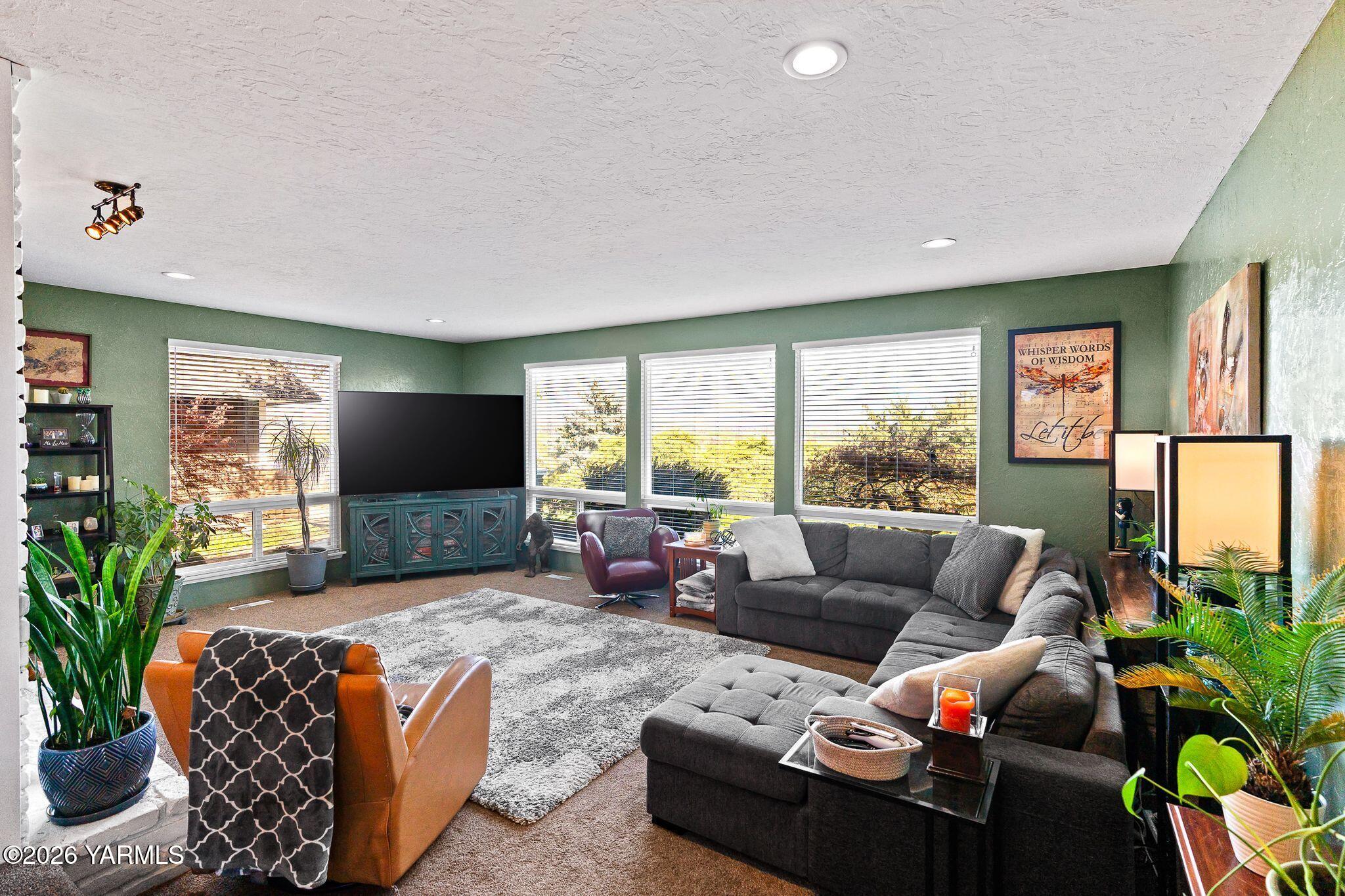 1704 Conover Dr