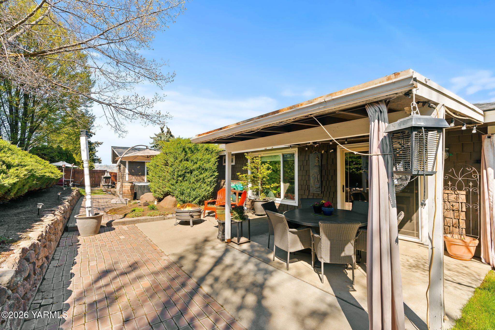 1704 Conover Dr