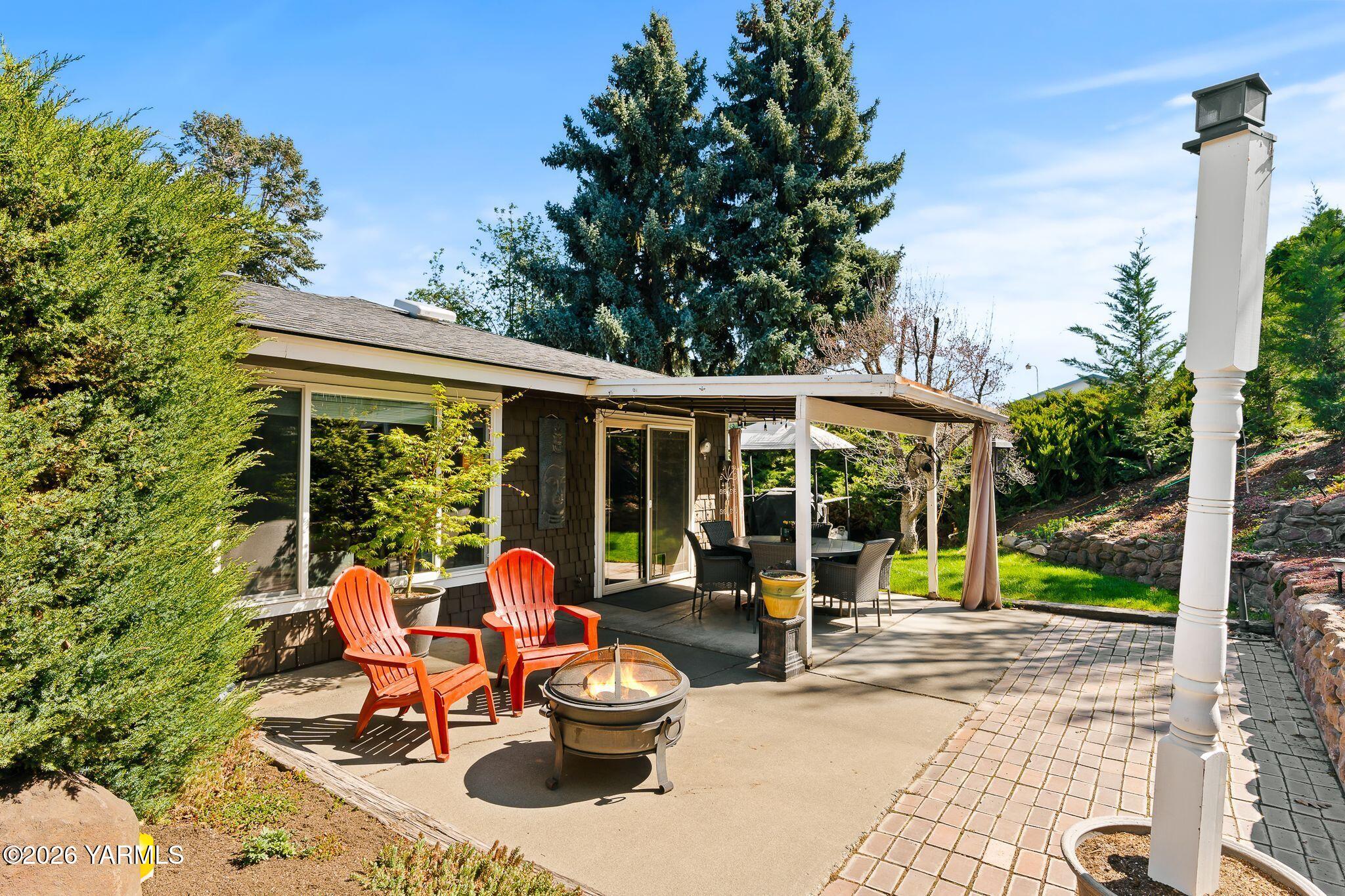 1704 Conover Dr