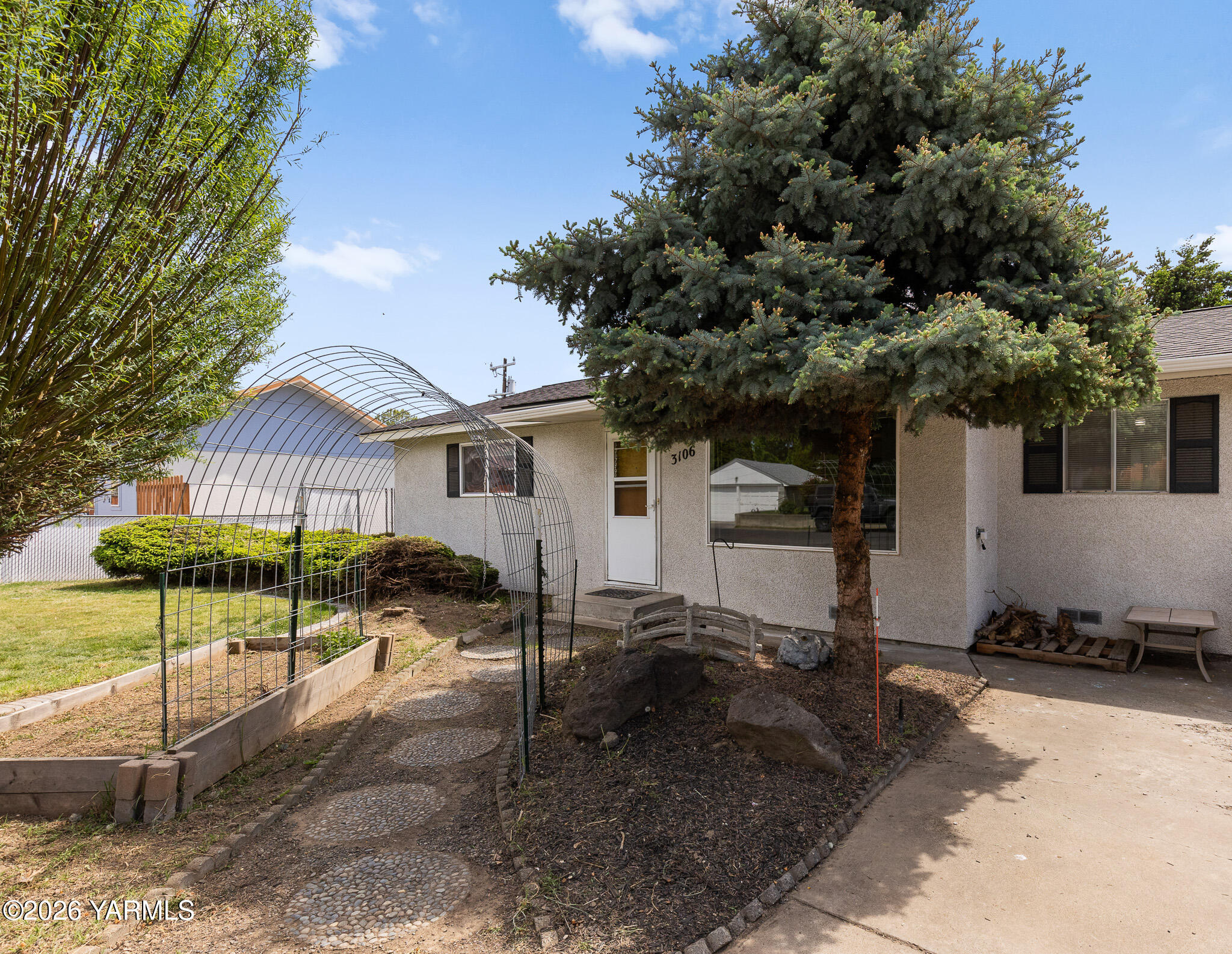 3106 Bonnie Doon Ave