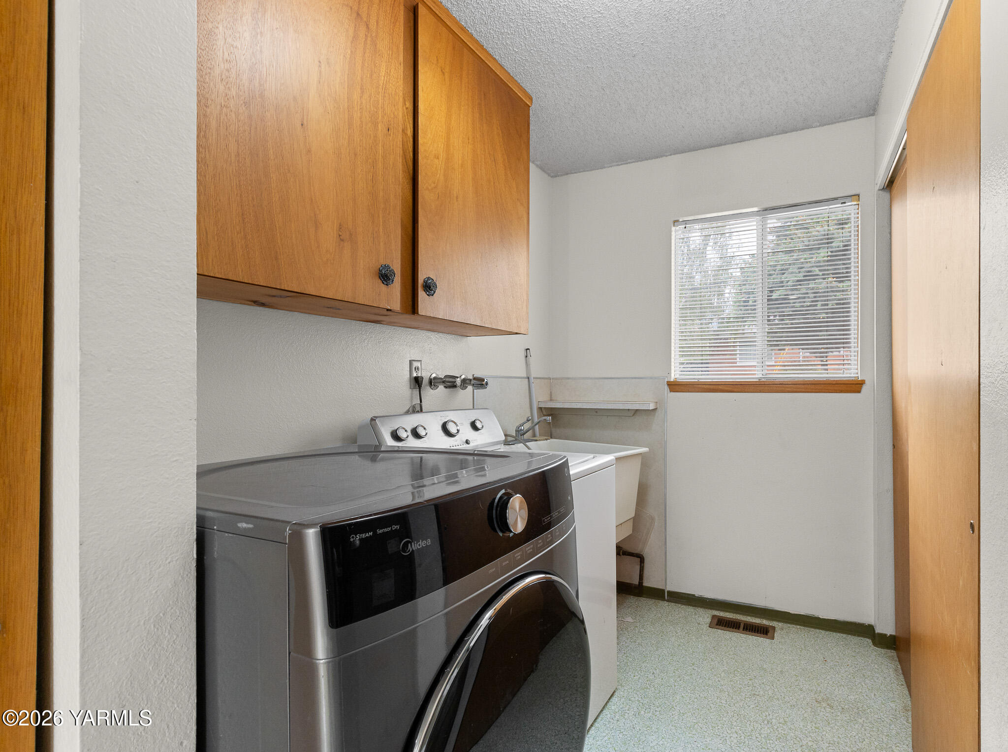 3106 Bonnie Doon Ave