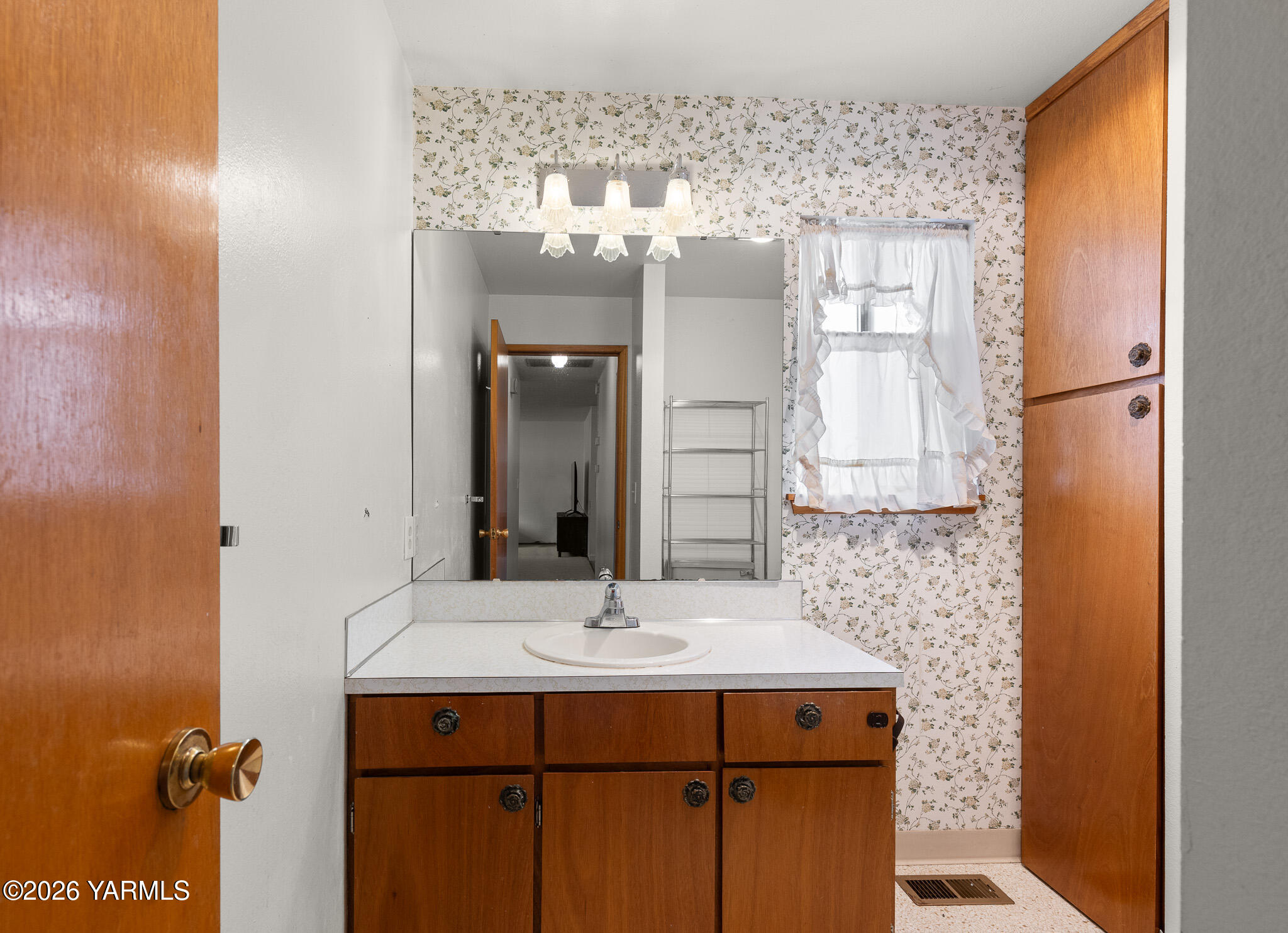 3106 Bonnie Doon Ave