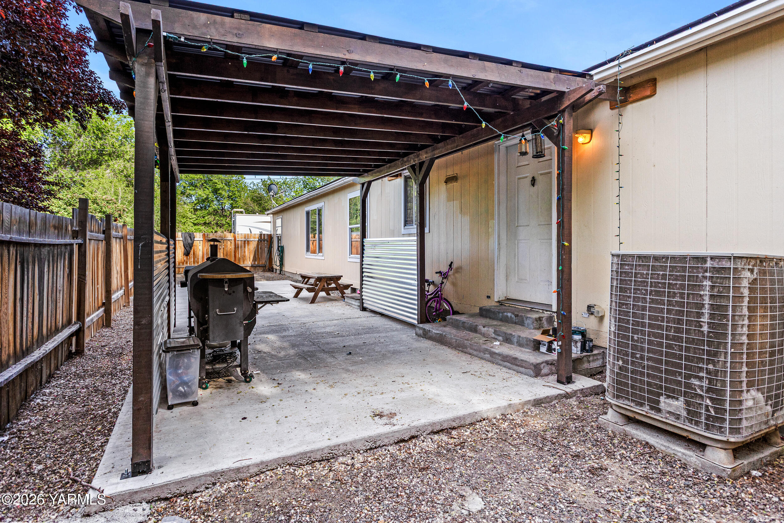 111 Goose Haven Ln