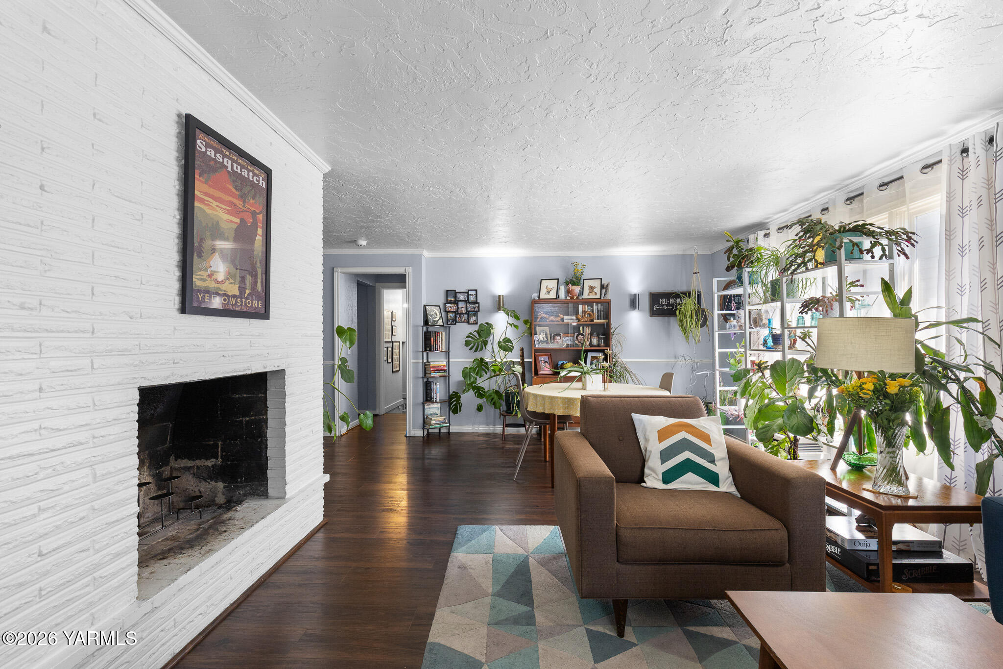 221 N 32nd Ave
