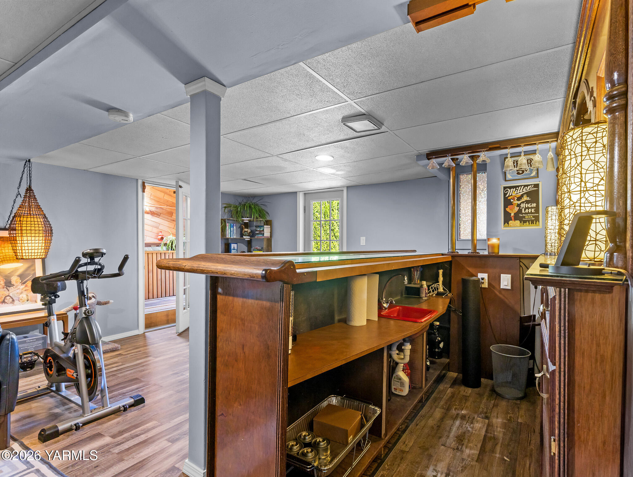 221 N 32nd Ave