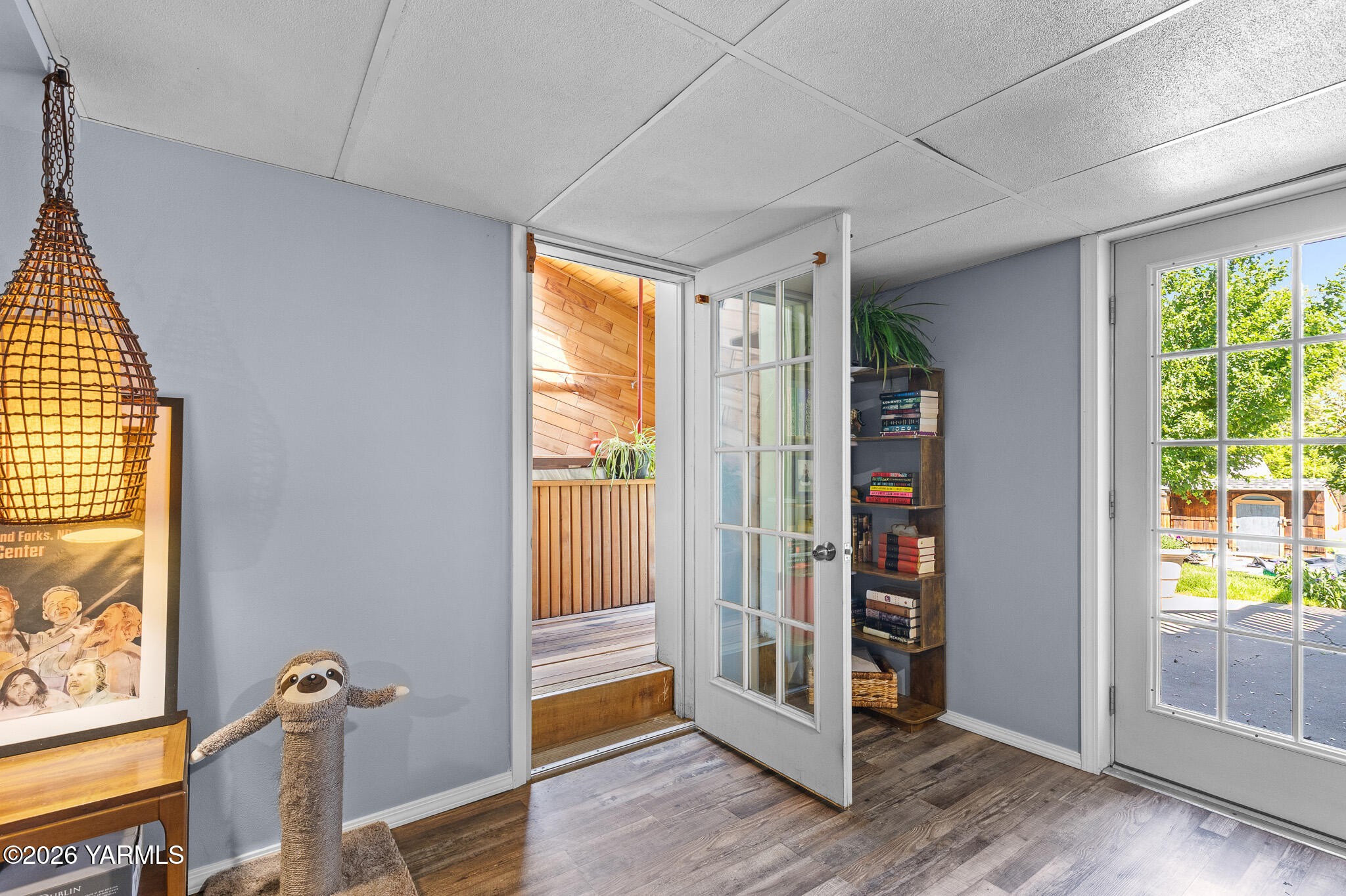 221 N 32nd Ave