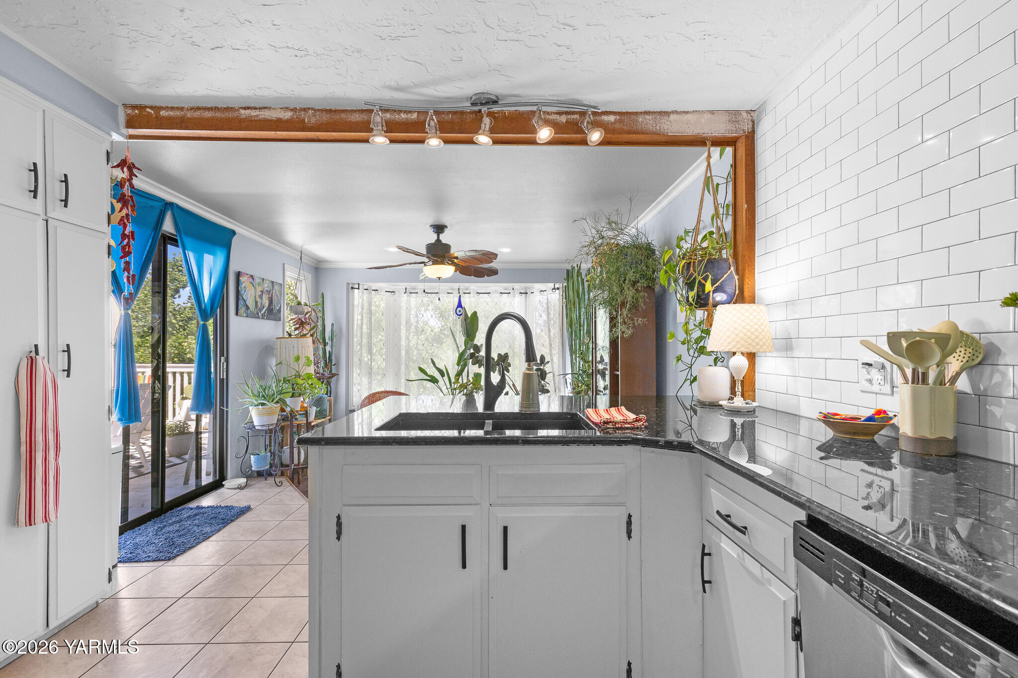 221 N 32nd Ave