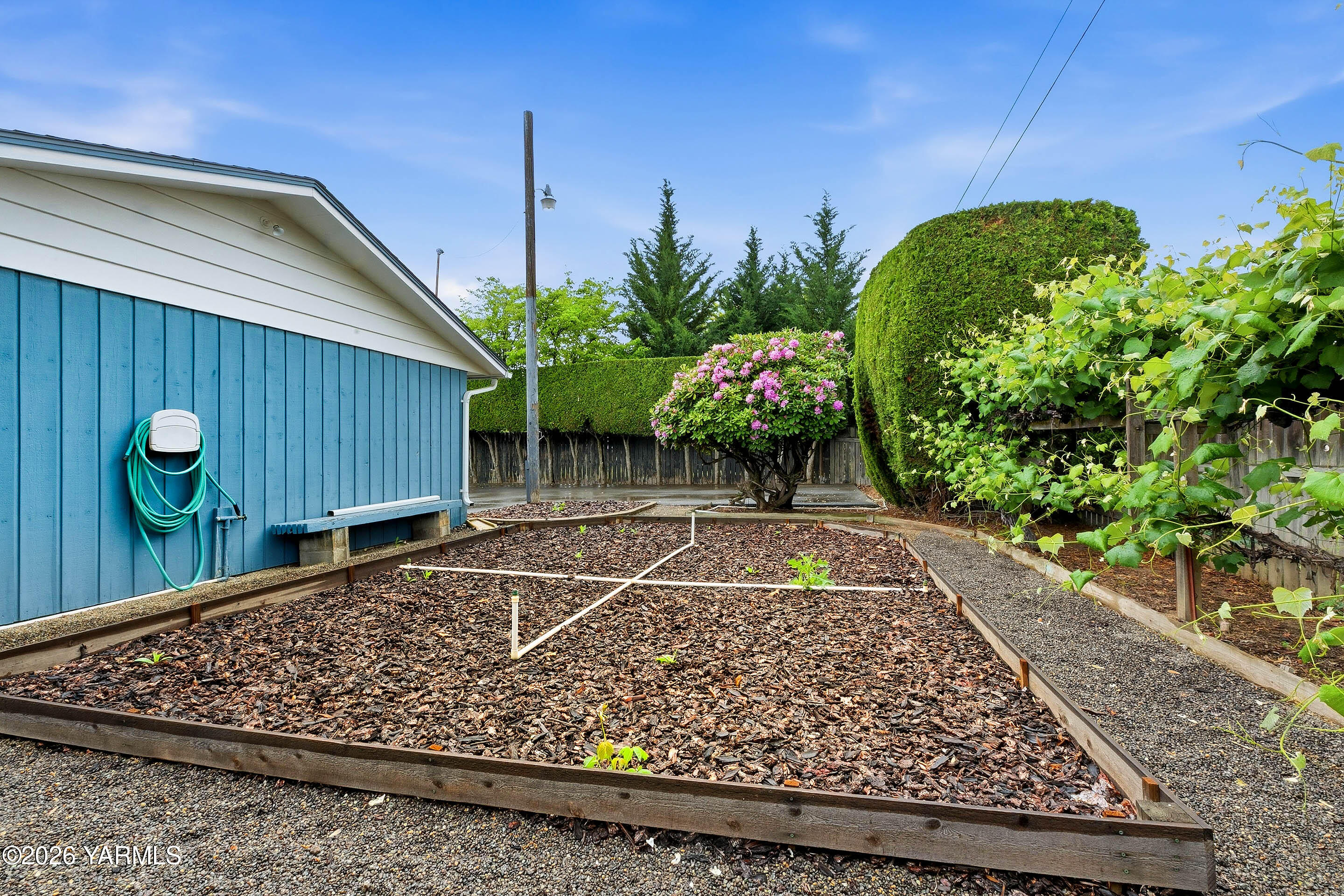 1208 S 28th Ave