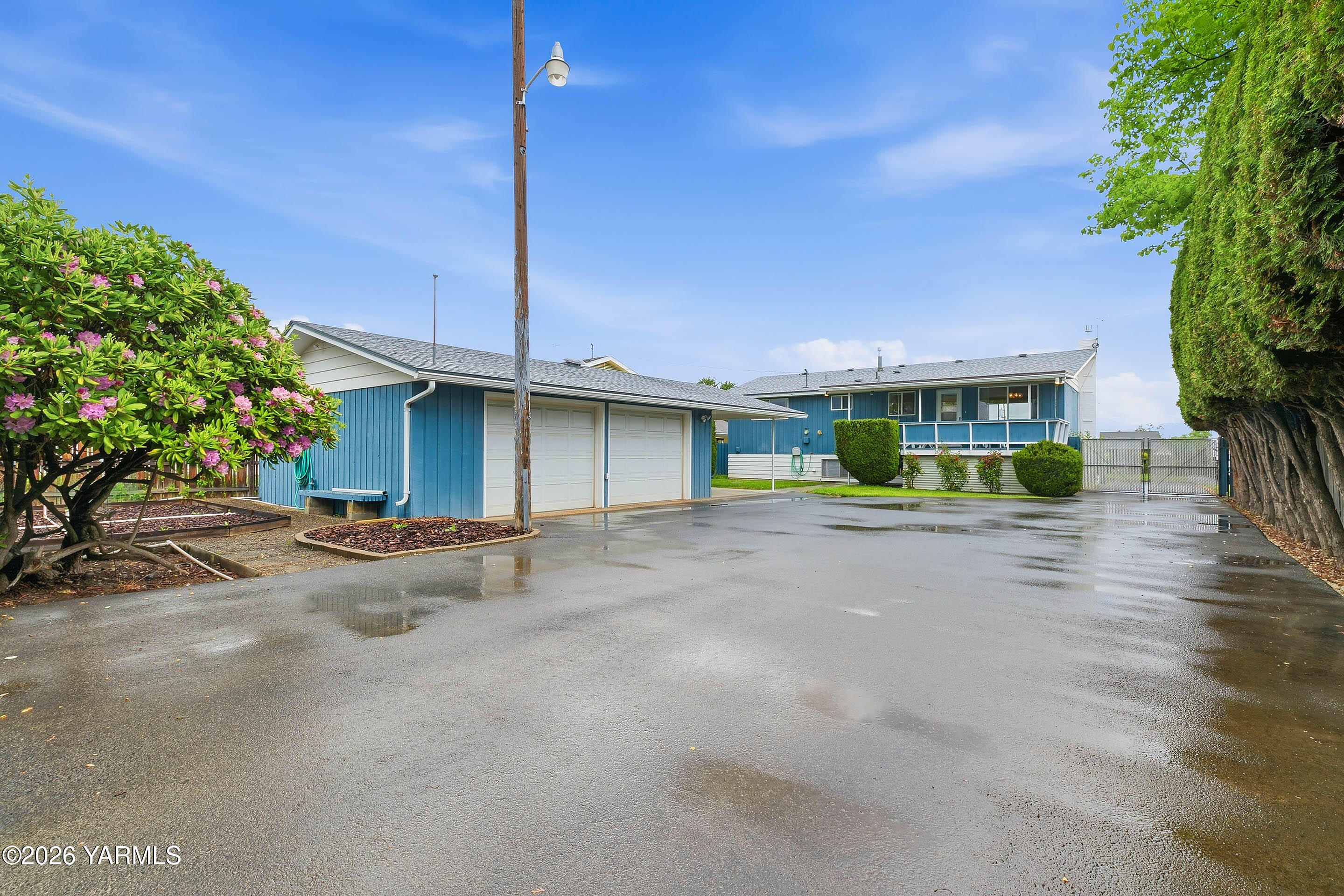 1208 S 28th Ave