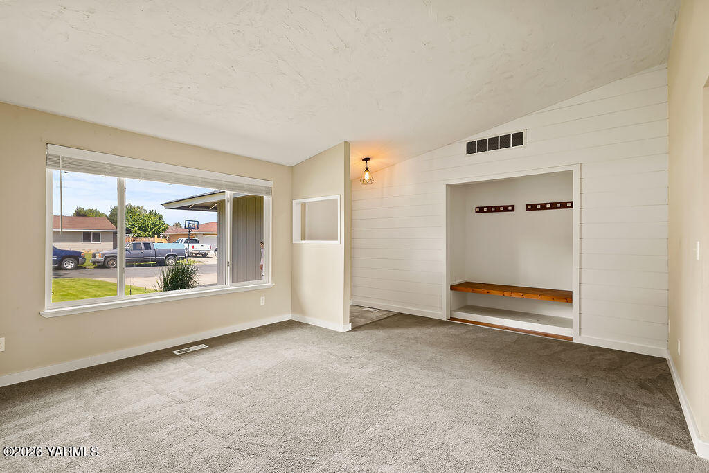 1301 Hamilton Ave