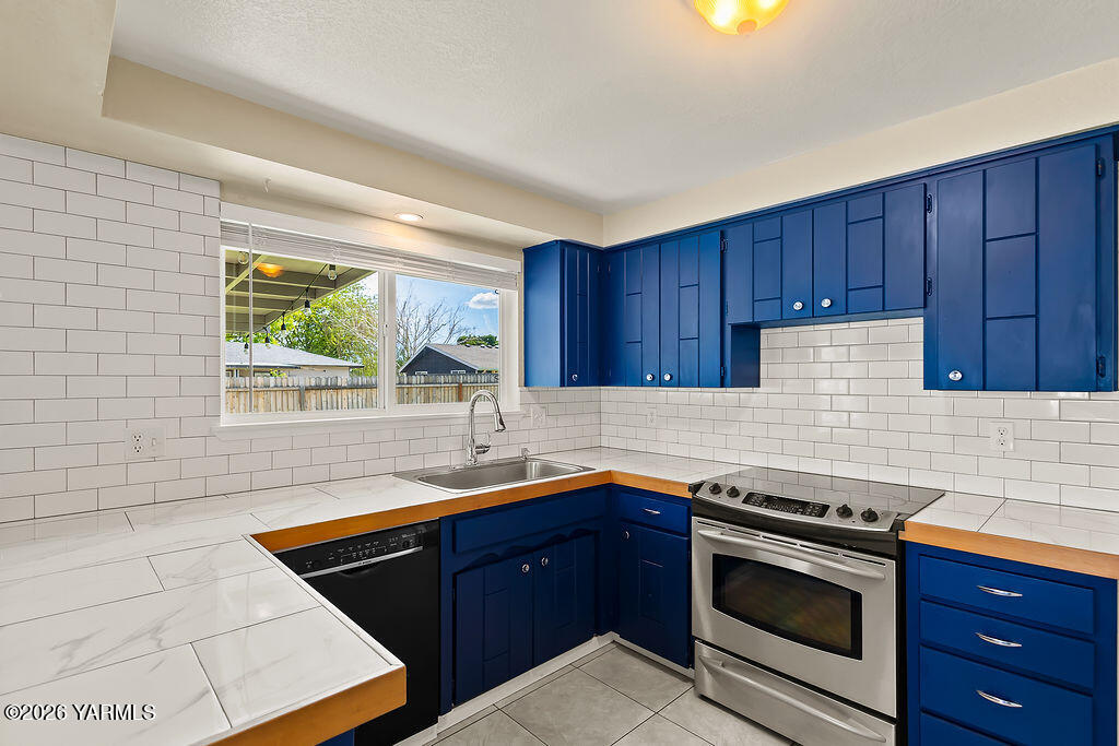 1301 Hamilton Ave