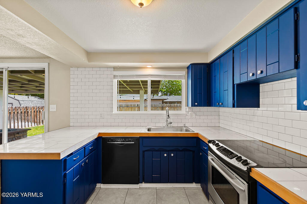 1301 Hamilton Ave