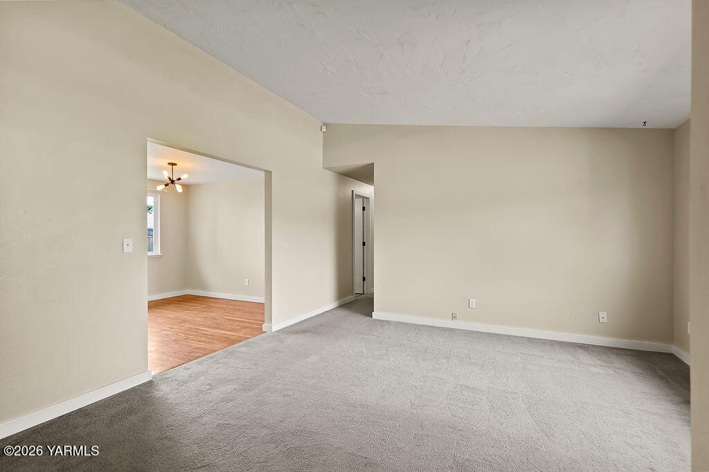 1301 Hamilton Ave