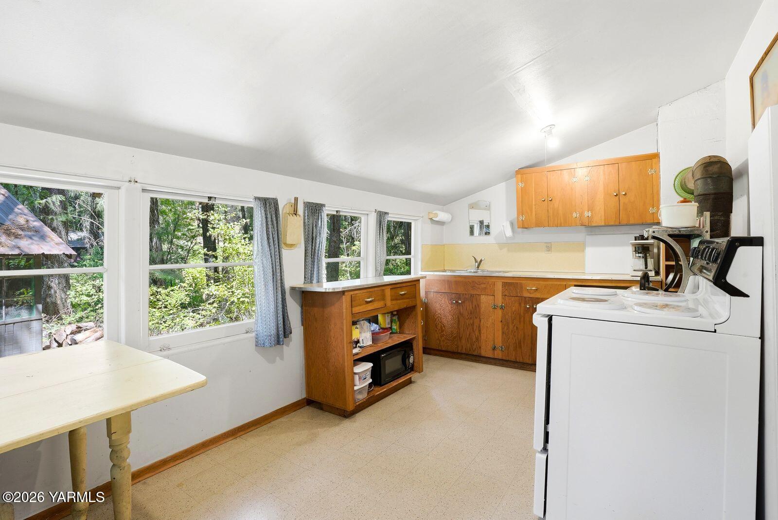 19011 HWY 410 Unit: 11