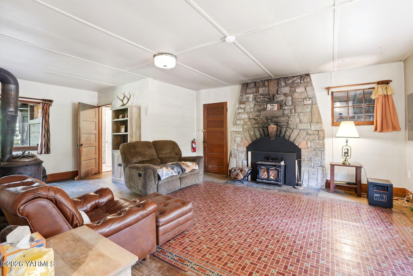 19011 HWY 410 Unit: 11
