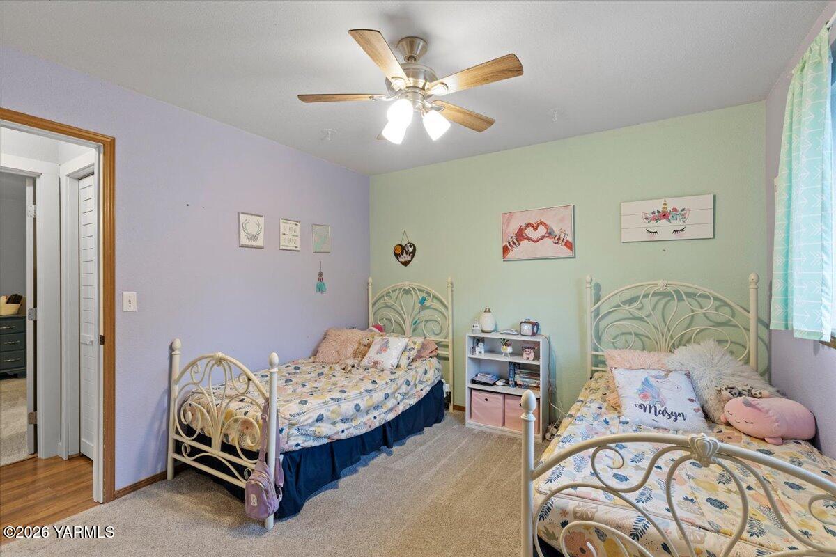 120 W Huntzinger Rd