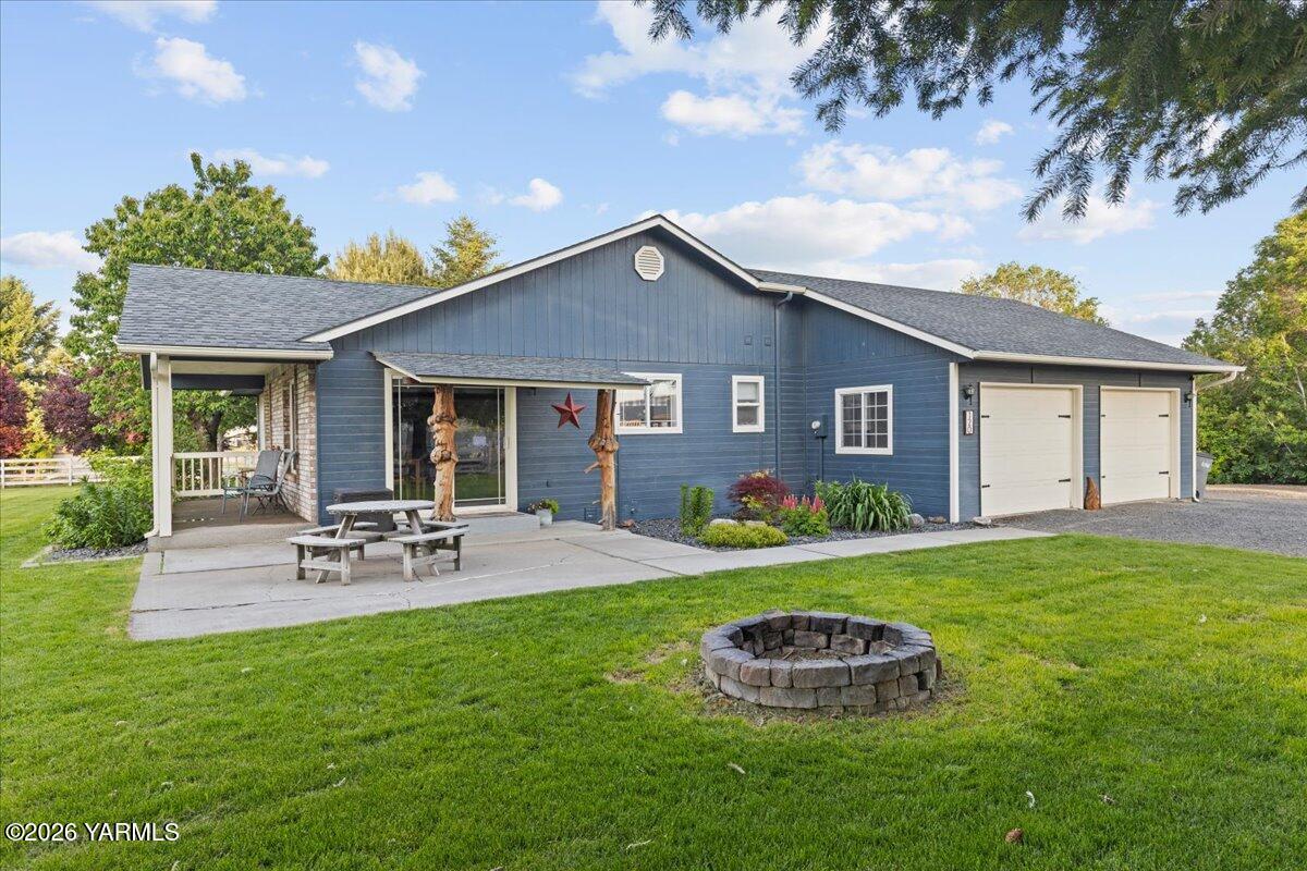 120 W Huntzinger Rd