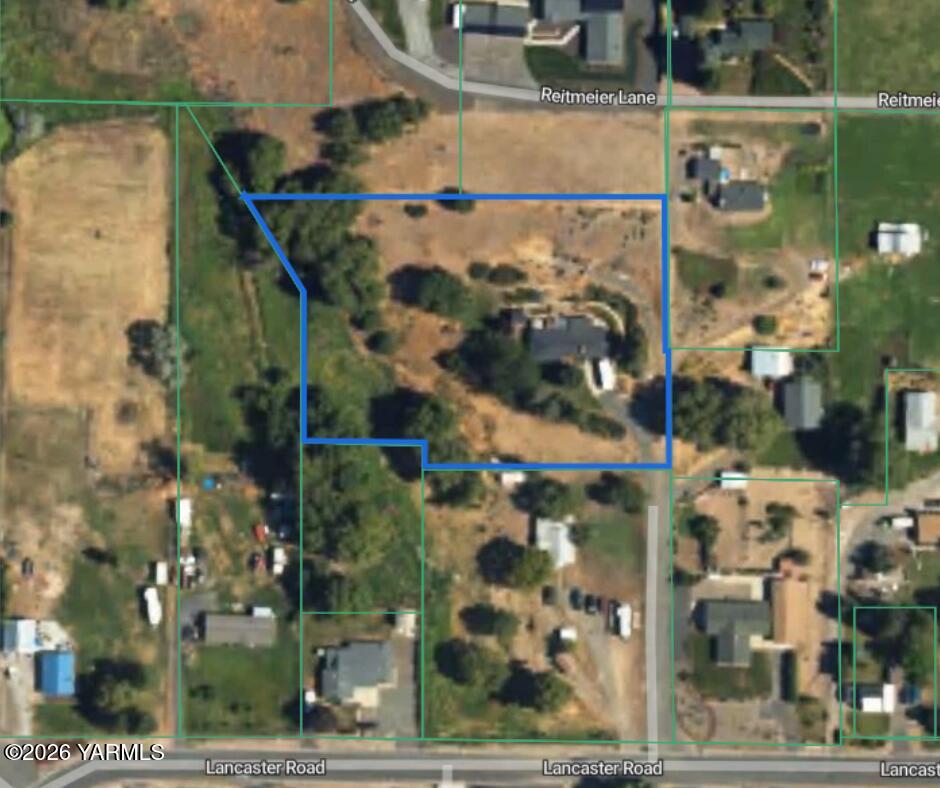 880 Lancaster Rd