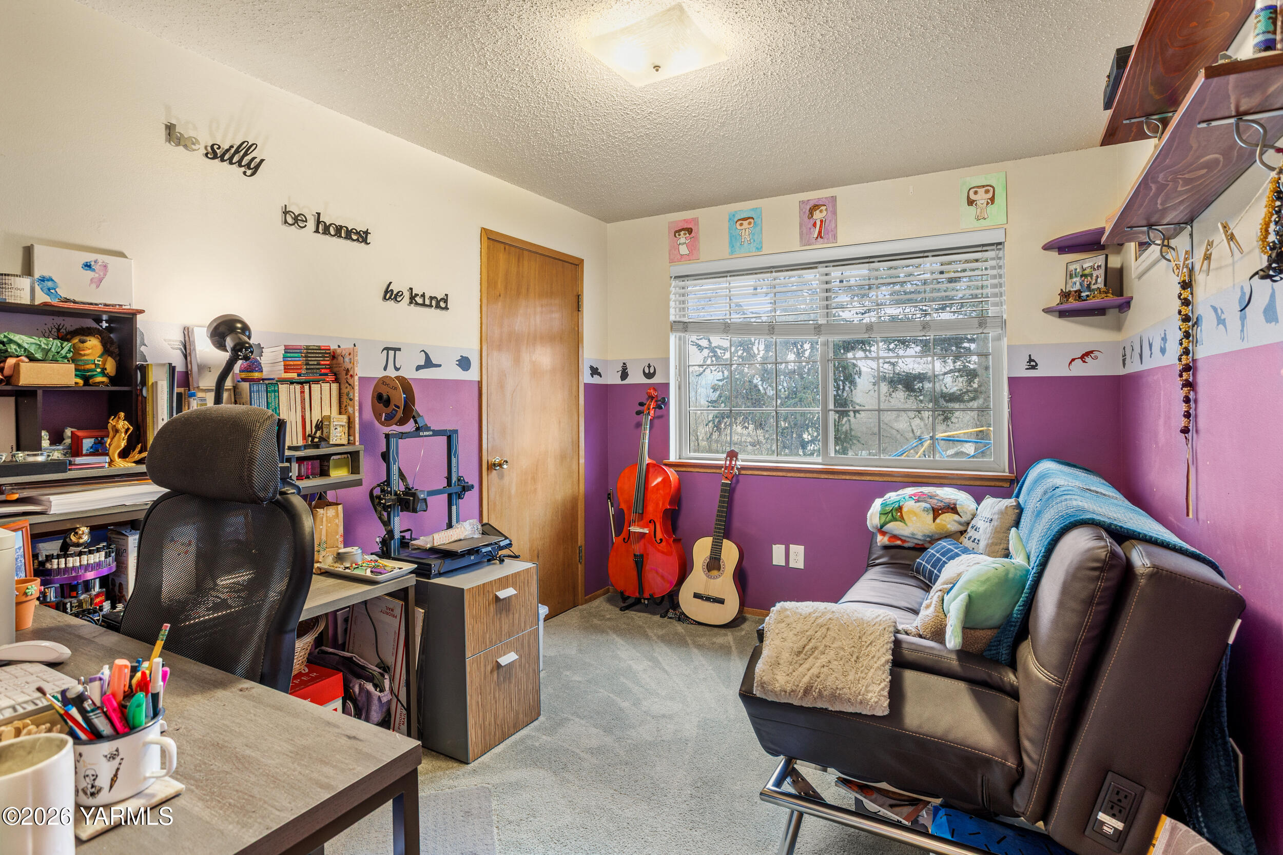 880 Lancaster Rd