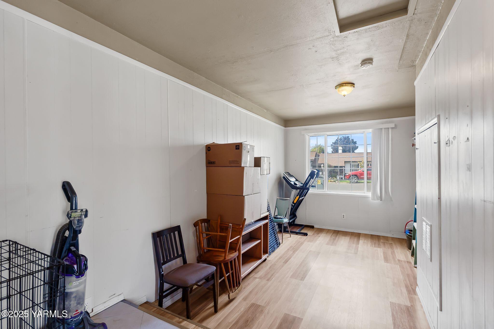 11 Suntides Blvd