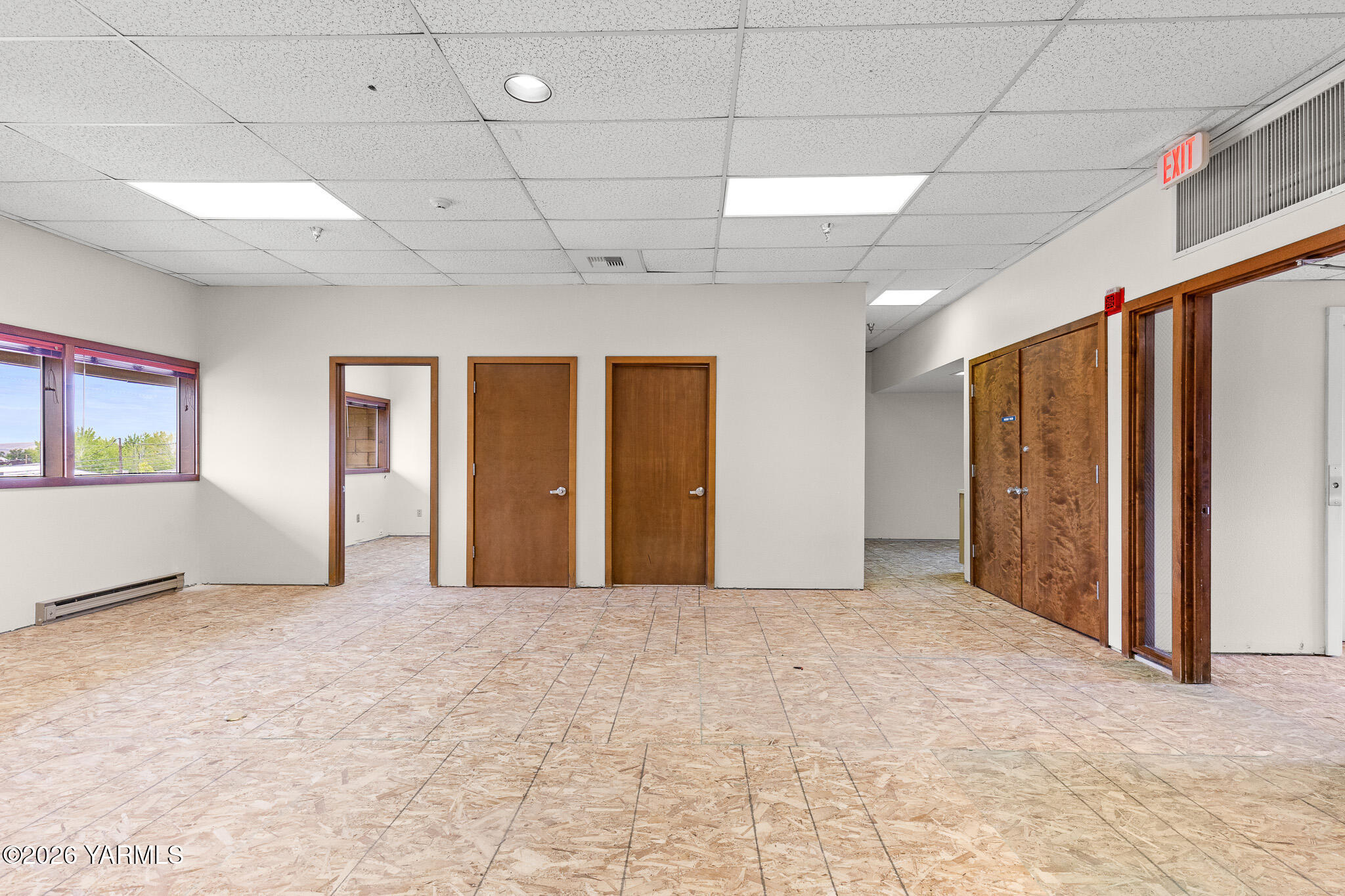 303 S 12th Ave