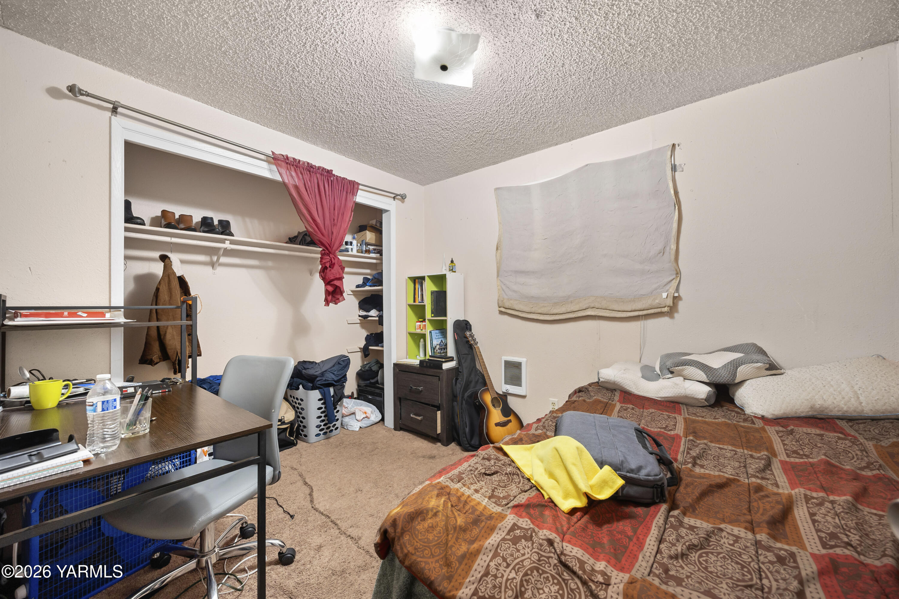 115 E D St